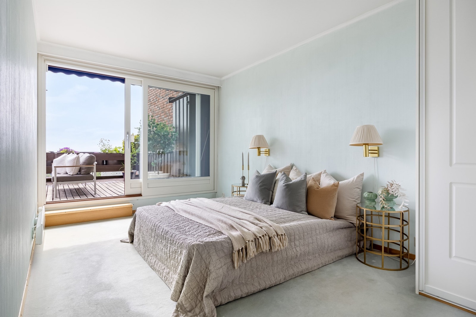 Hovedsoverommet har skyvedør ut mnot terrasen. Galleribilde