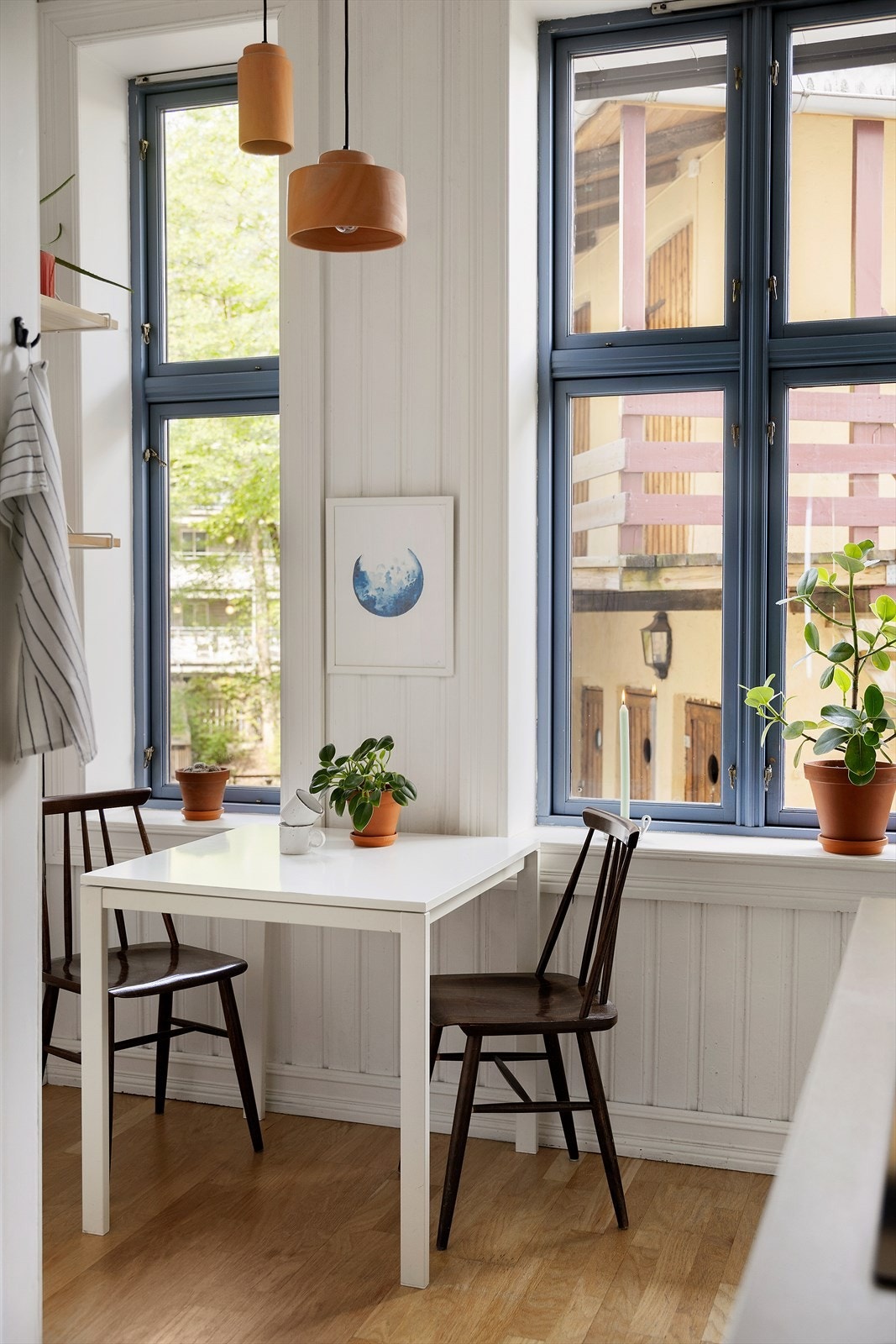 På kjøkken er det plass til en mindre spisegruppe. Galleribilde