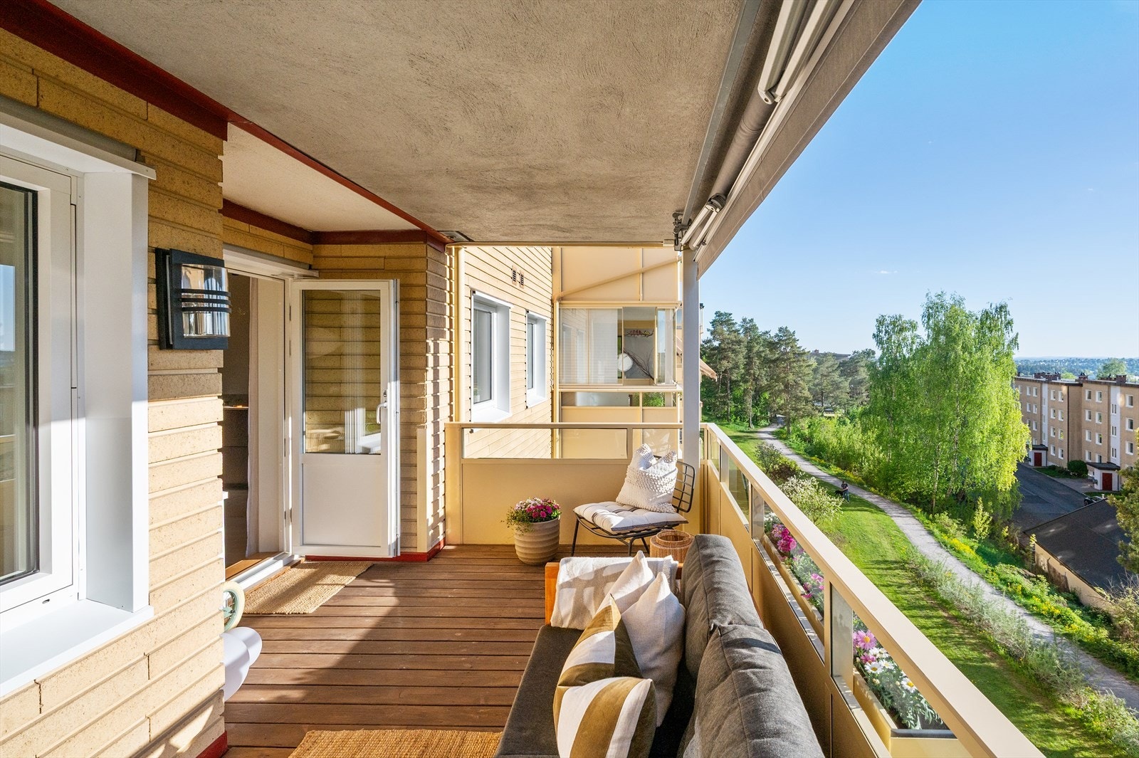 Her har du solen fra ca. 14.00 til solnedgang! Galleribilde