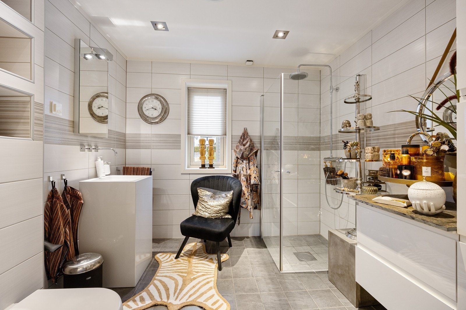 Gulvet har behagelig varme som gir god komfort i hverdagen. Galleribilde