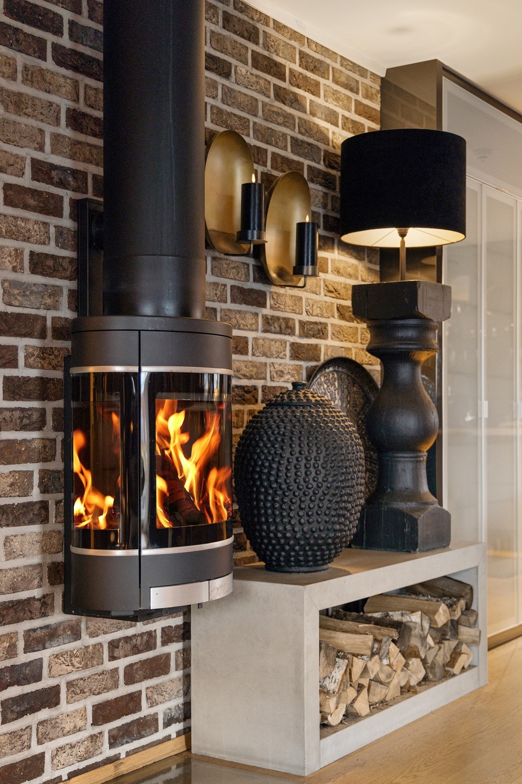 Peisen er i pent design. Galleribilde