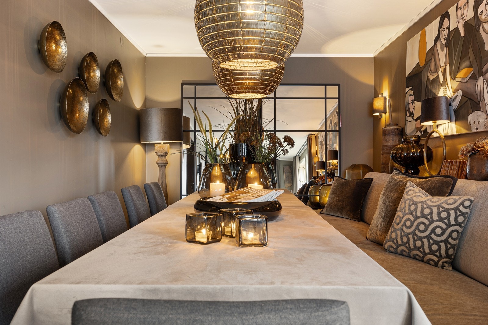 Med middagsselskap til hele vennegjengen her så er det god plass. Galleribilde