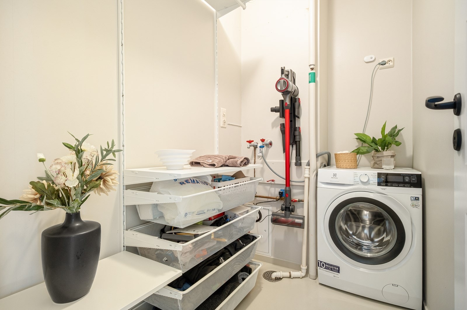 Svært praktisk med eget vaskerom Galleribilde