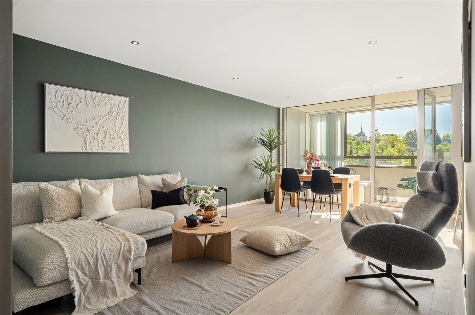 Eiendomsmegler Vest ved Priscila Merkesdal har gleden av å presentere Loddefjordveien 34 Galleribilde