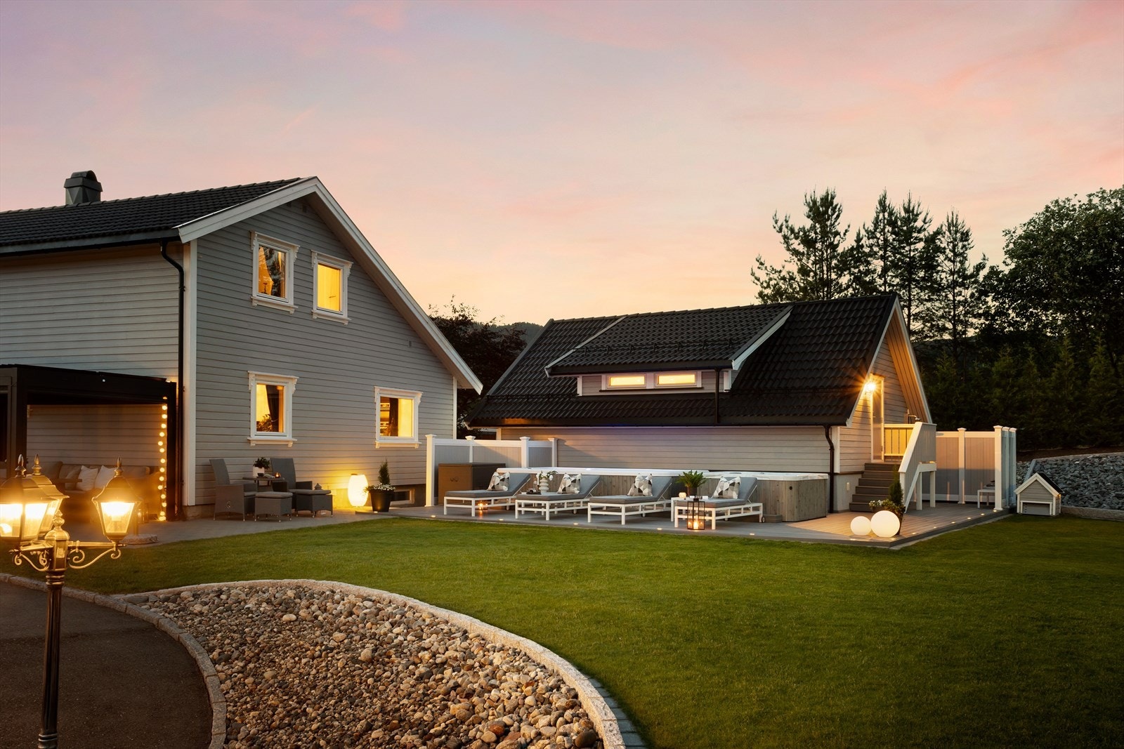 Velkommen til flotte Nedbergveien 12! Galleribilde