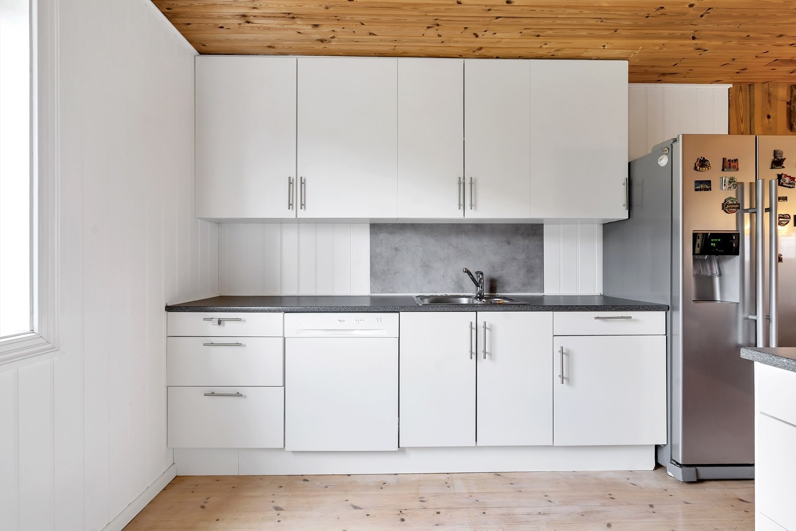 Her er det side-by-side og oppvaskmaskin. Galleribilde