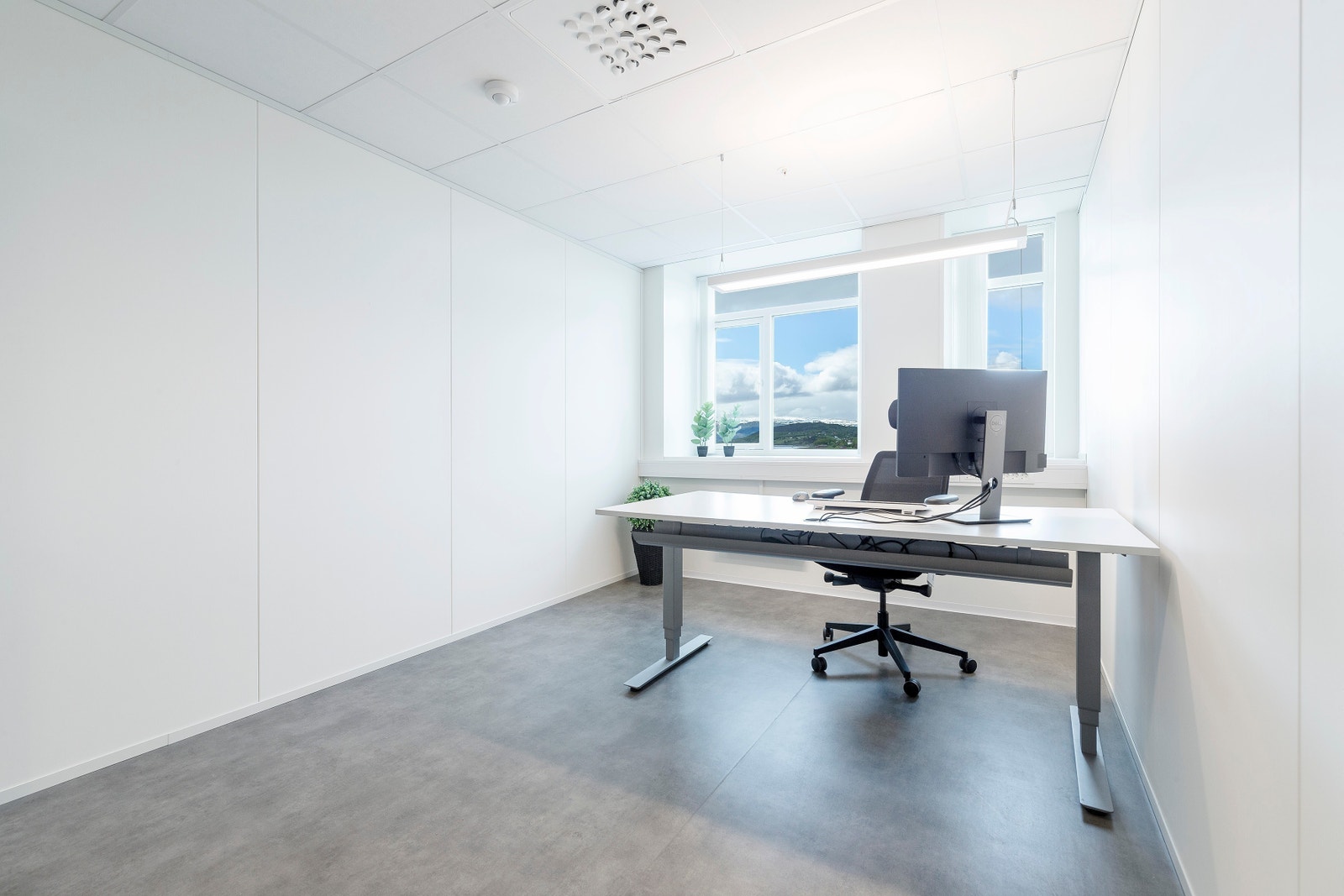 Enkeltkontor med god standard Galleribilde