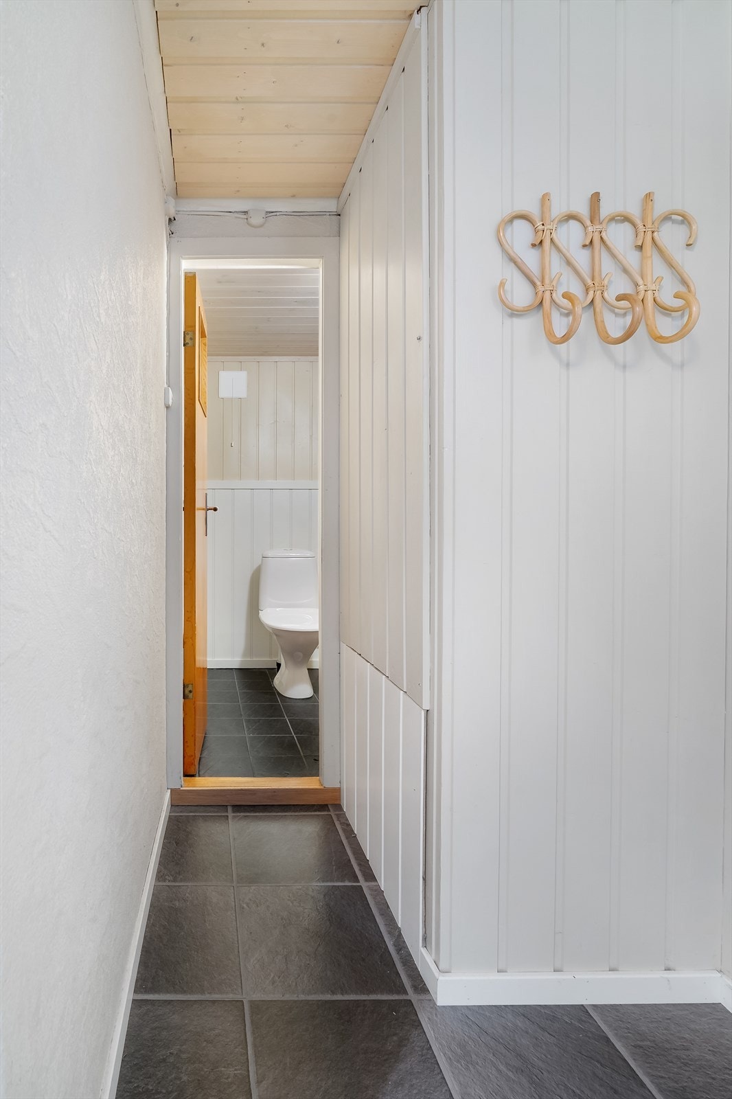 Toalettrom. Galleribilde