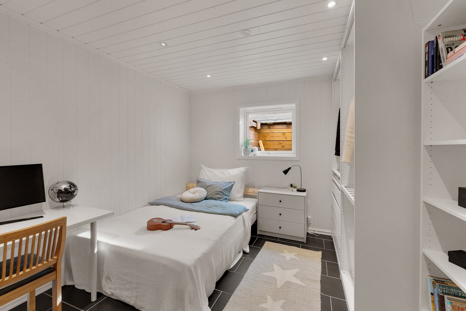 Rom i underetasje som benyttes som soverom. Galleribilde