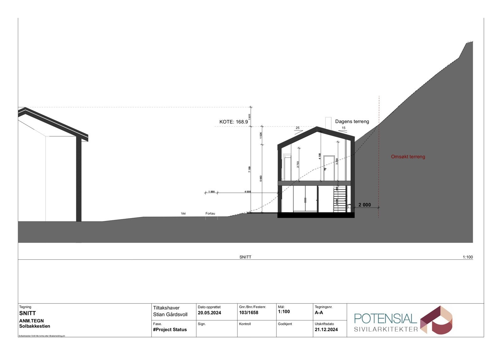 Eiendommen har frodig, uforstyrret beliggenhet nesten innerst en blindvei med praktfull utsikt. Galleribilde