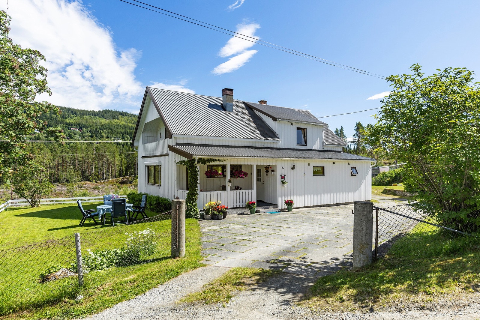 Velkommen til Hyllbekkvegen 53! Galleribilde