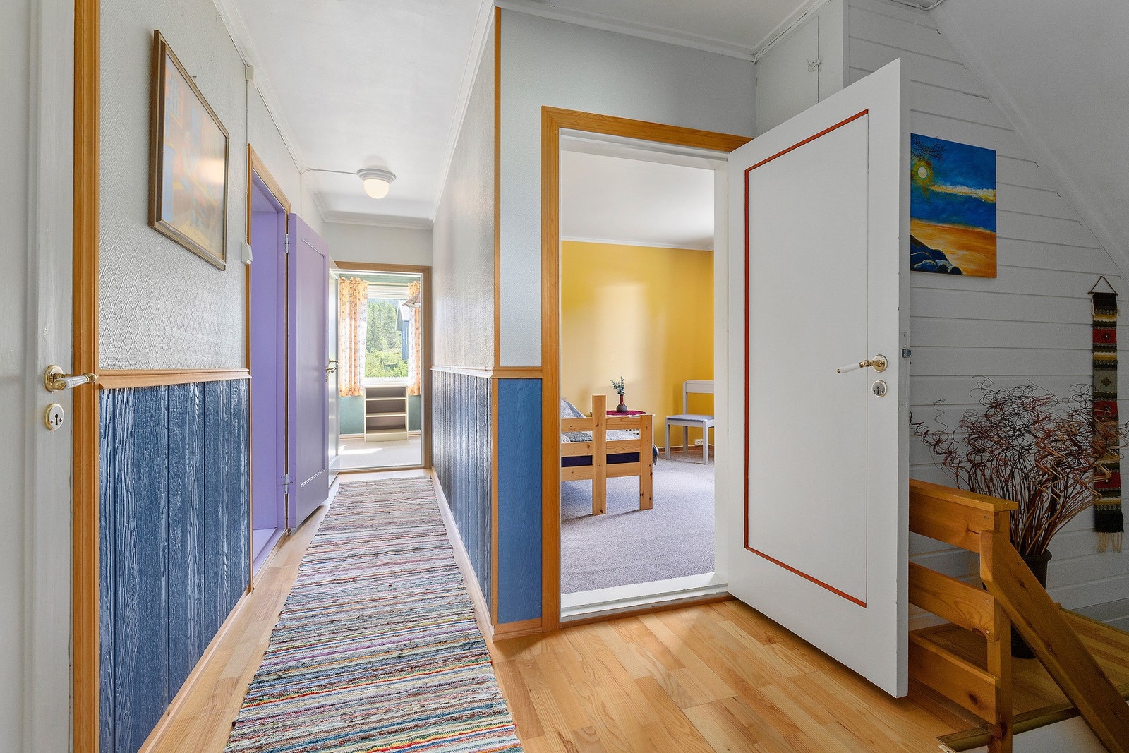 I boligens 2. etasje finner du 4 romslige soverom og en bod Galleribilde