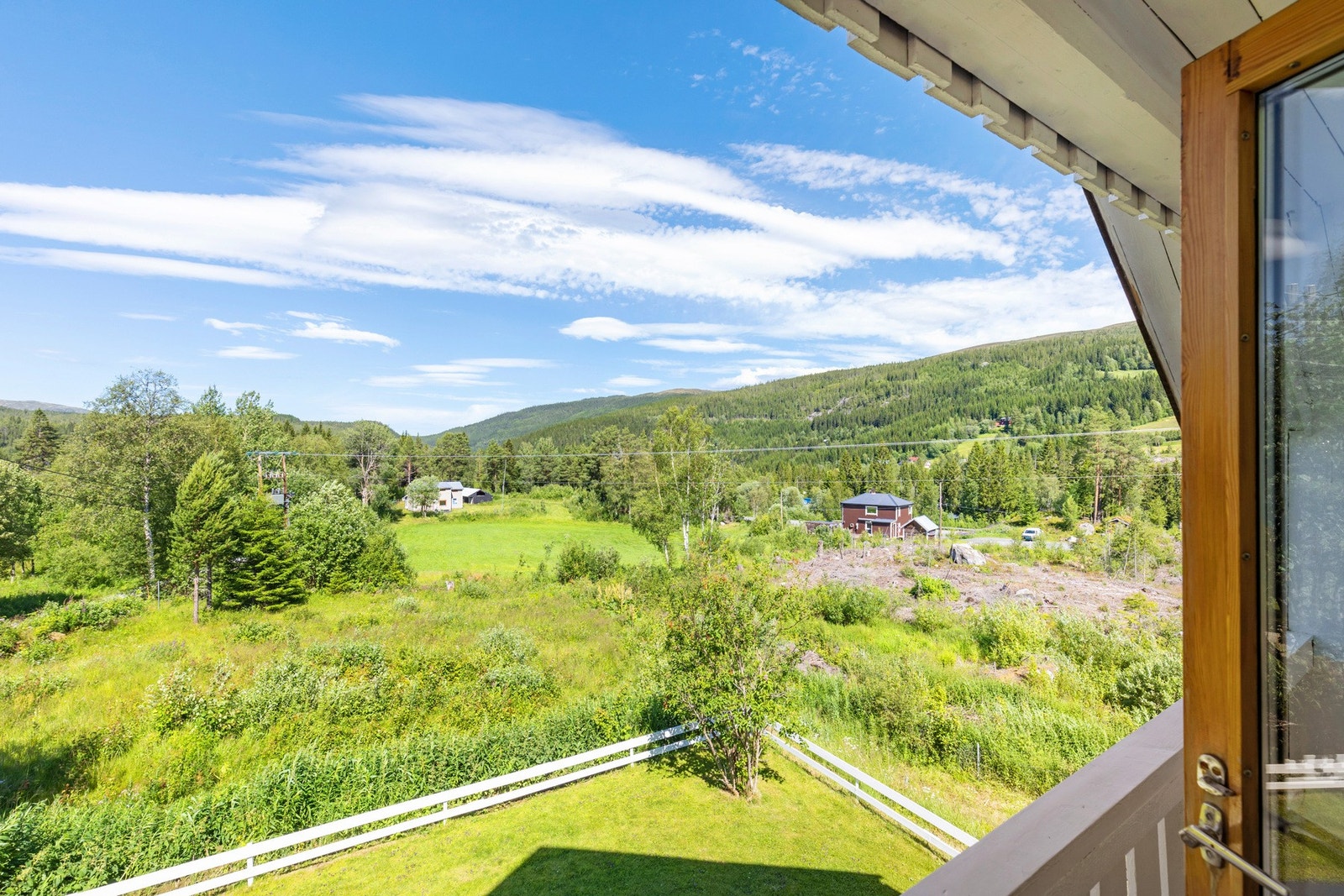 Pen utsikt fra balkongen i 2. etasje Galleribilde