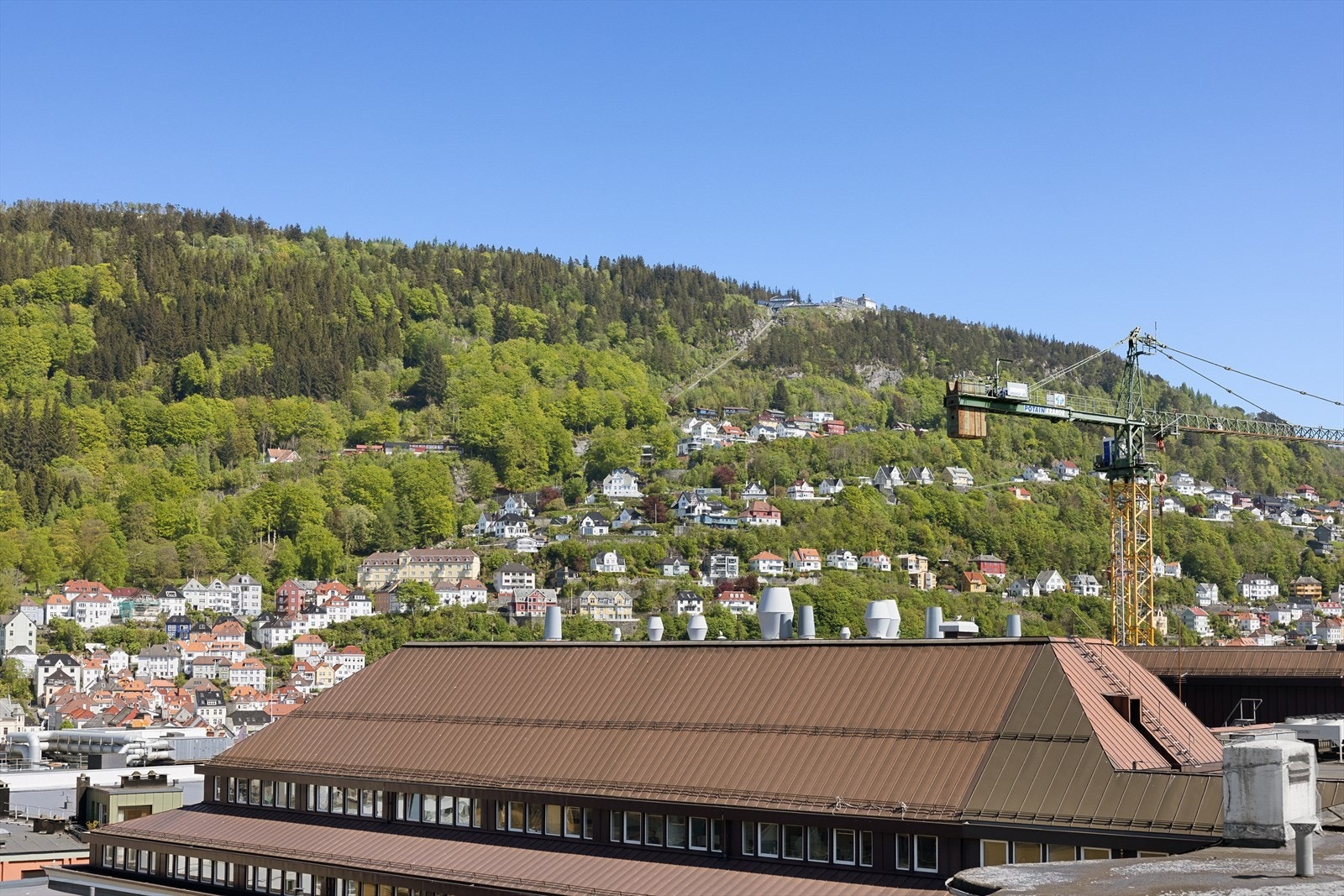 - Fra balkongen har du nydelig fjellutsikt - et deilig fristed - Galleribilde