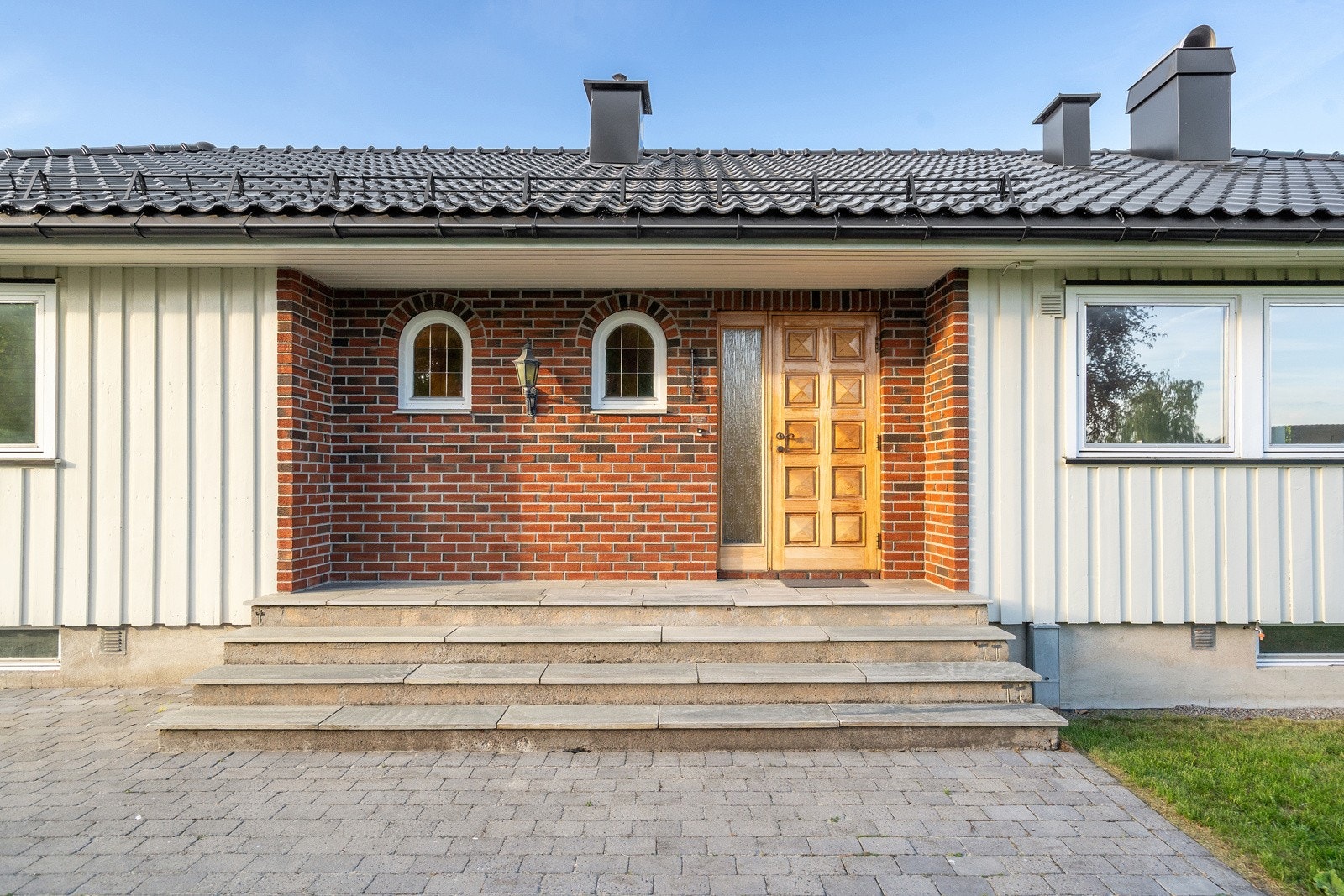 Overbygget inngangsparti Galleribilde