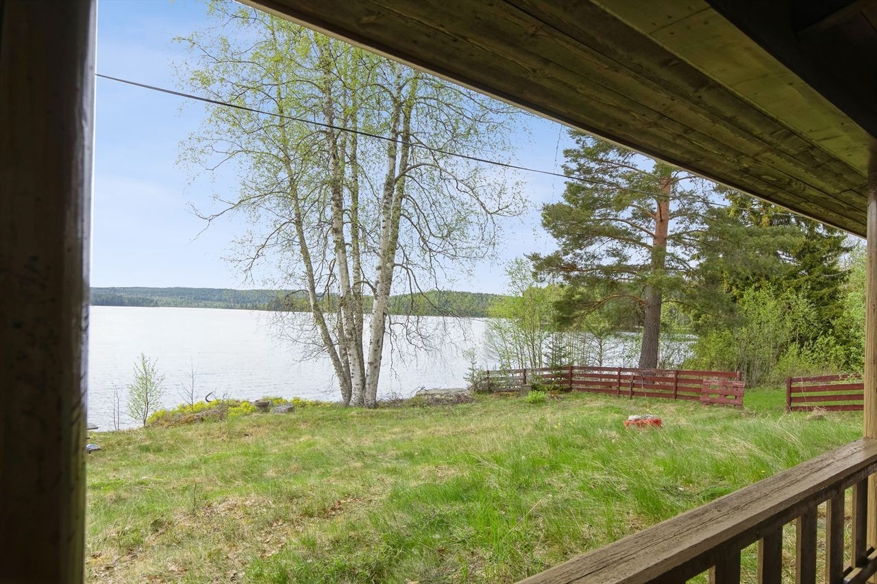 Nydelig utsikt fra verandaen. Galleribilde