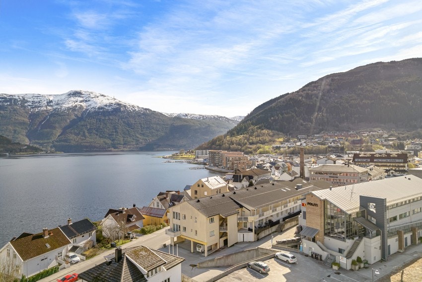... midt i Sogndalsfjøra... Galleribilde