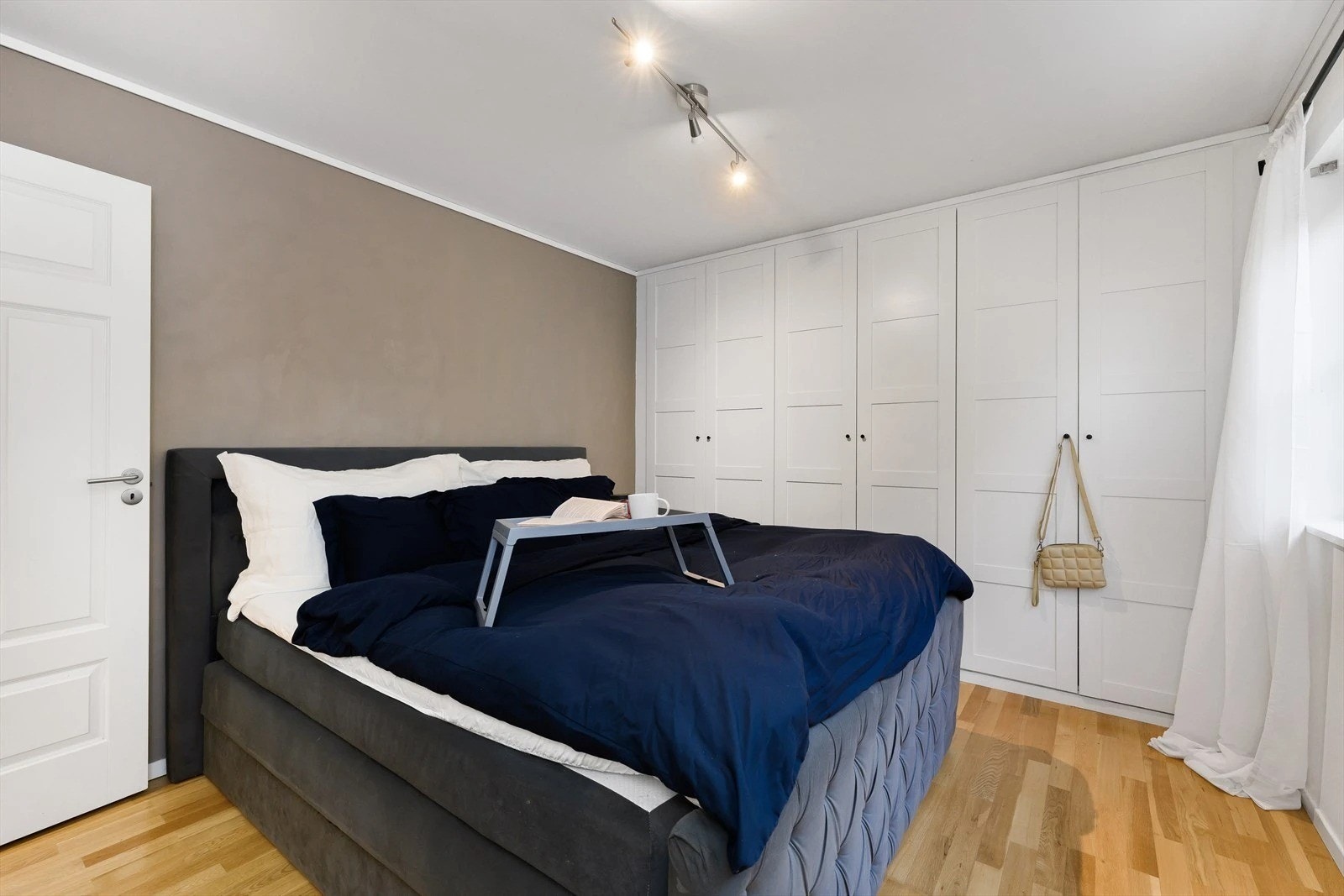 Soverom nr 1 Galleribilde