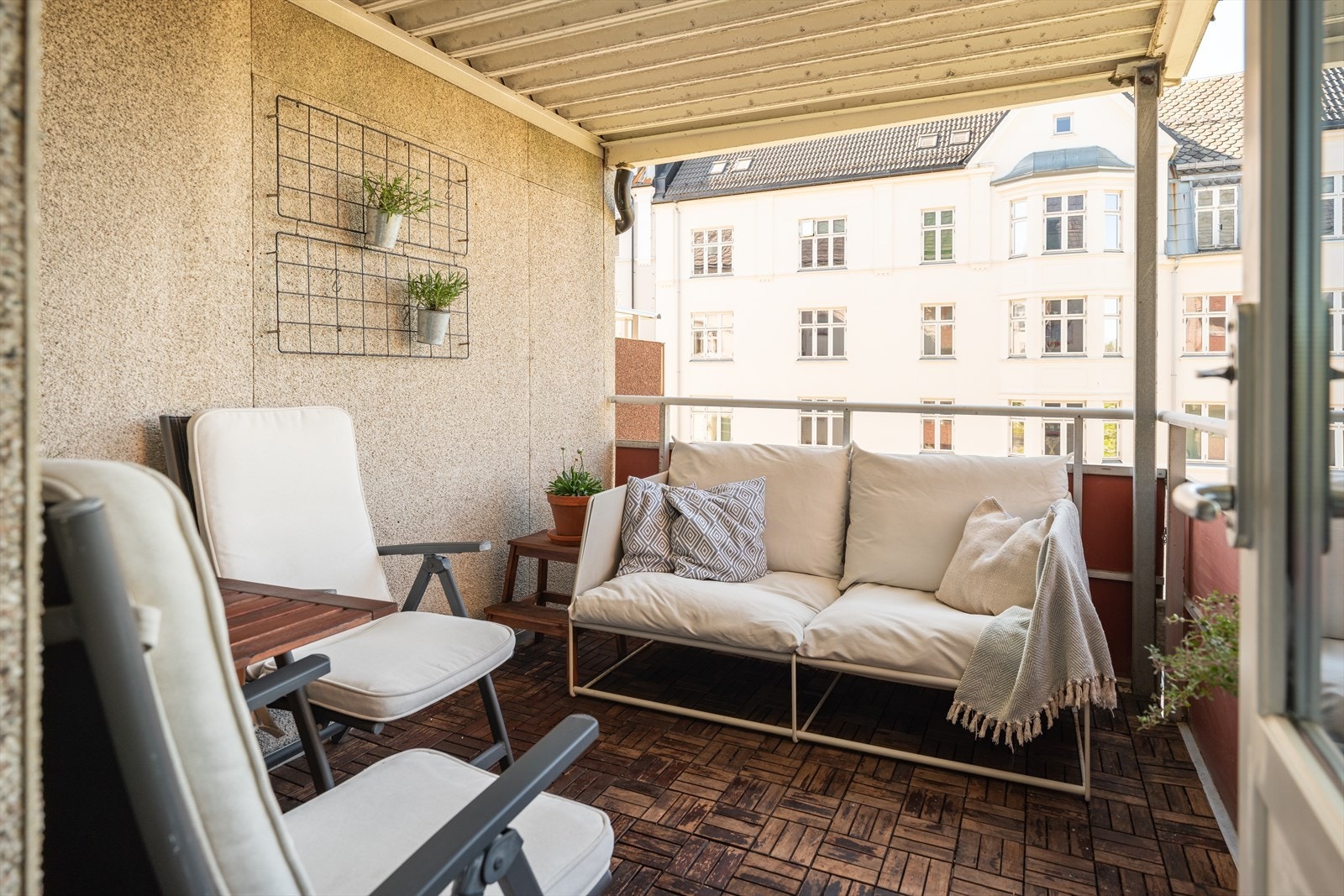 Balkongen er på gode 7,4m². Galleribilde