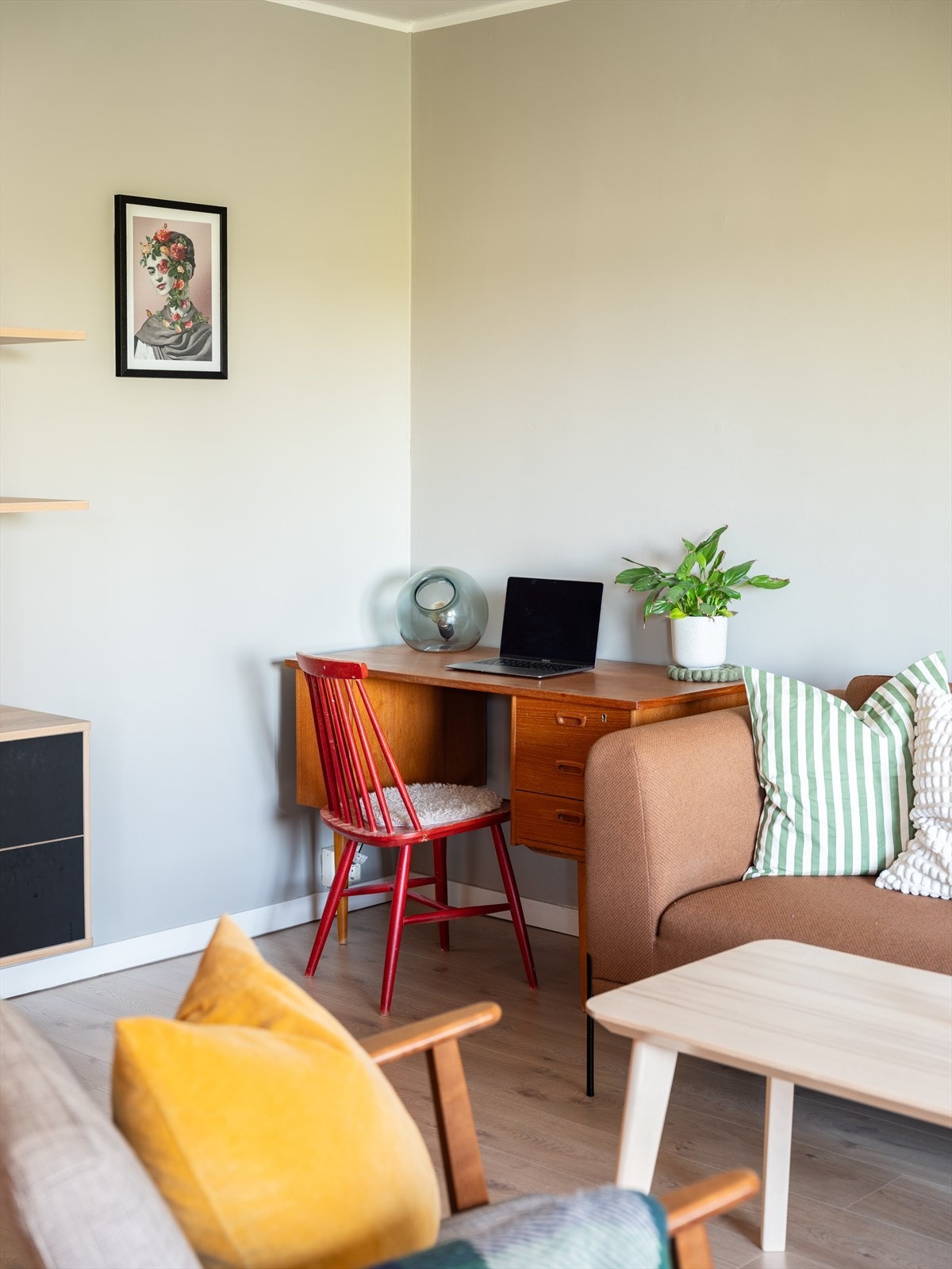 Borettslaget har i nyere tid satt inn nye vinduer og renovert pipeløp - påkobling må tas med styret. Rørfornying ble gjennomført i 2021/2022. Galleribilde