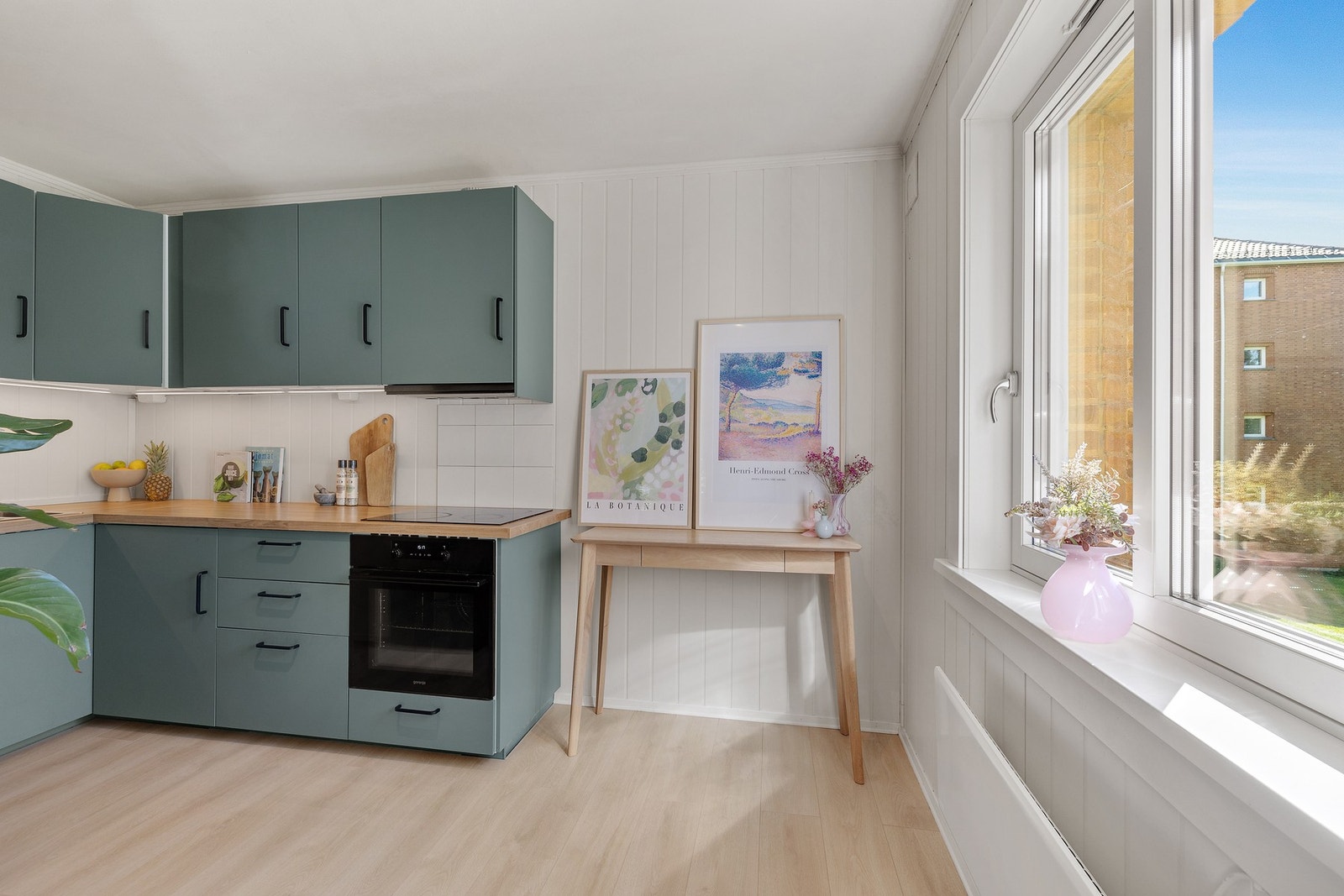 Her er det også plass til å sette inn et spisebord om ønskelig. Galleribilde