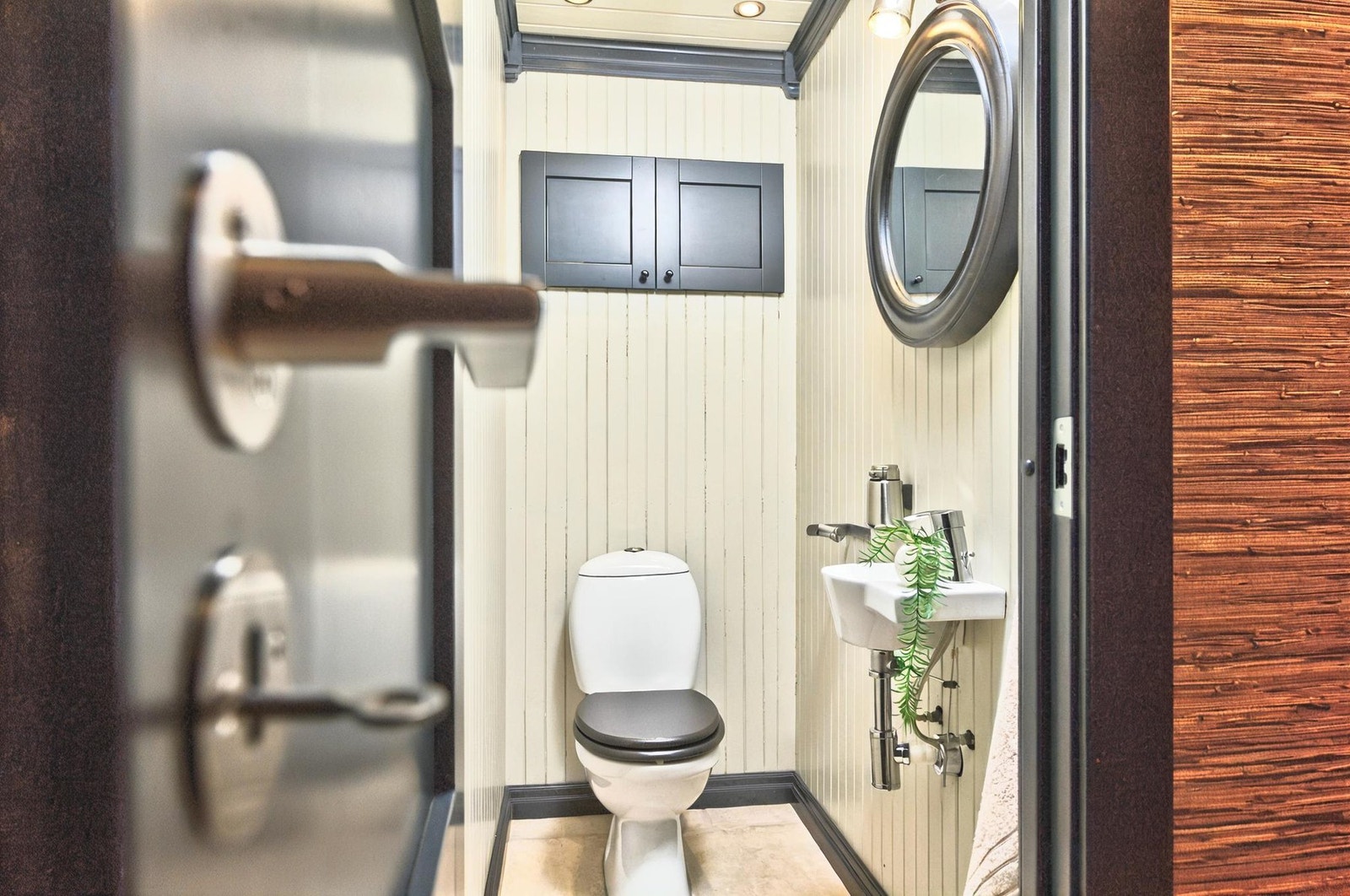 I tillegg til bad og vaskerom har du separat toalett i boligen Galleribilde