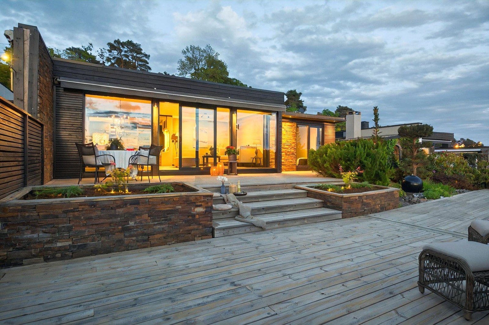 Tor André Selåsdal og EIE Eiendomsmegling ønsker velkommer til denne fantastiske muligheten i Framnesveien 33B Galleribilde