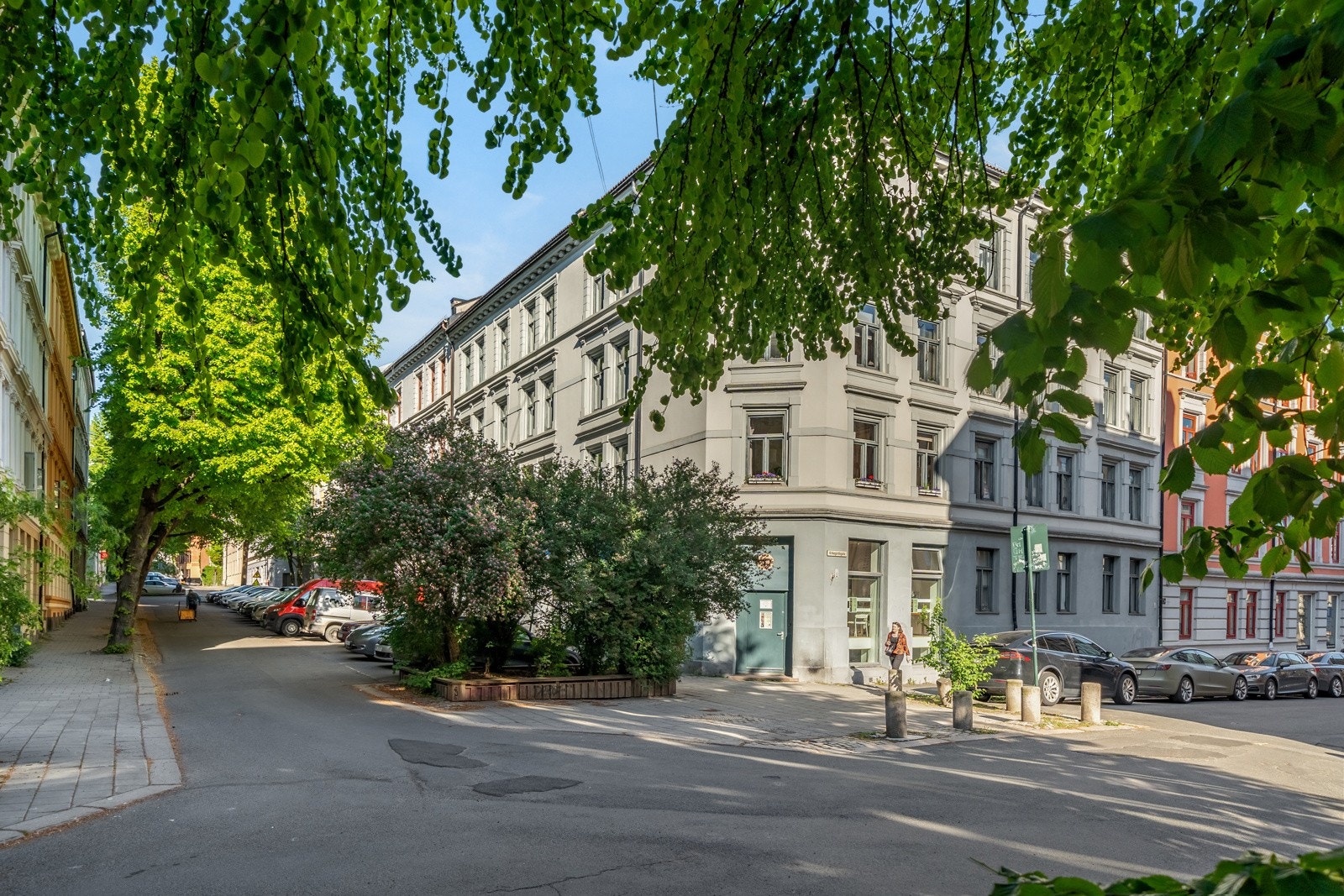 Flott beliggenhet i sjarmerende og trafikkstille gate Galleribilde