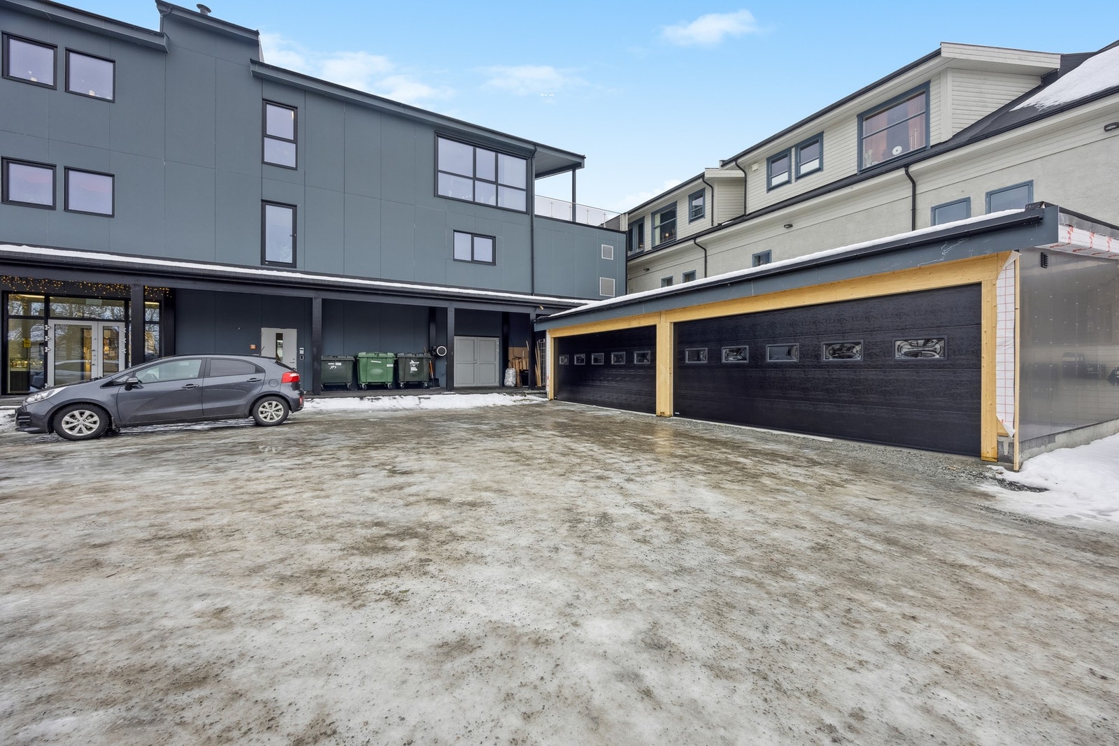 Ute Galleribilde