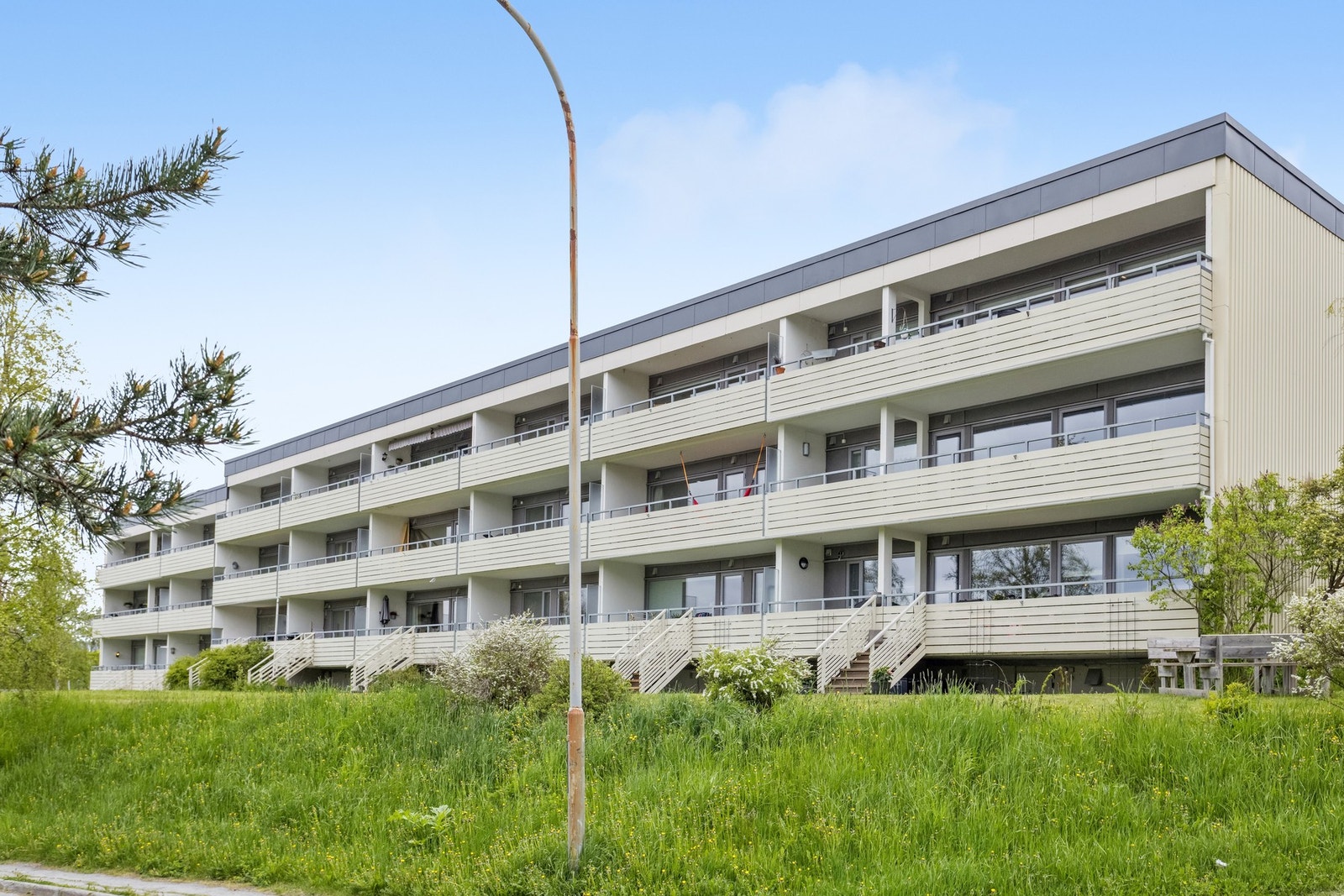 En lys og fin 3-roms leilighet med god beliggenhet. Galleribilde