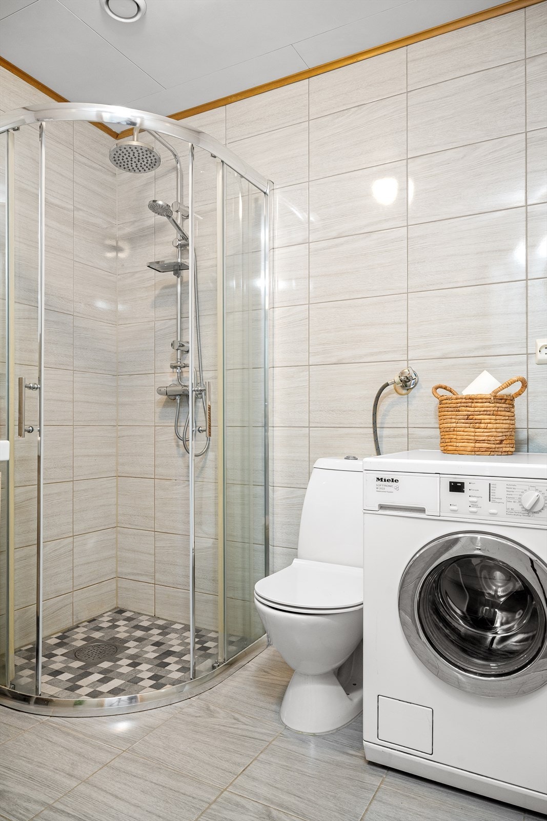 Dusj med rainshower Galleribilde