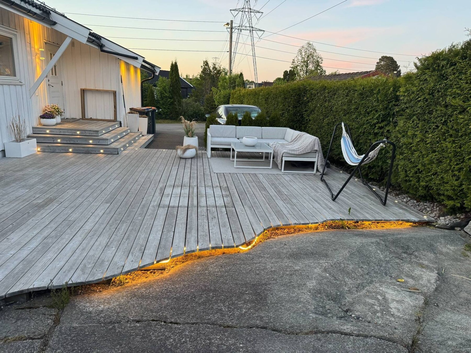 Hyggelig uteplass til å tilbringe sene kvelder. Galleribilde