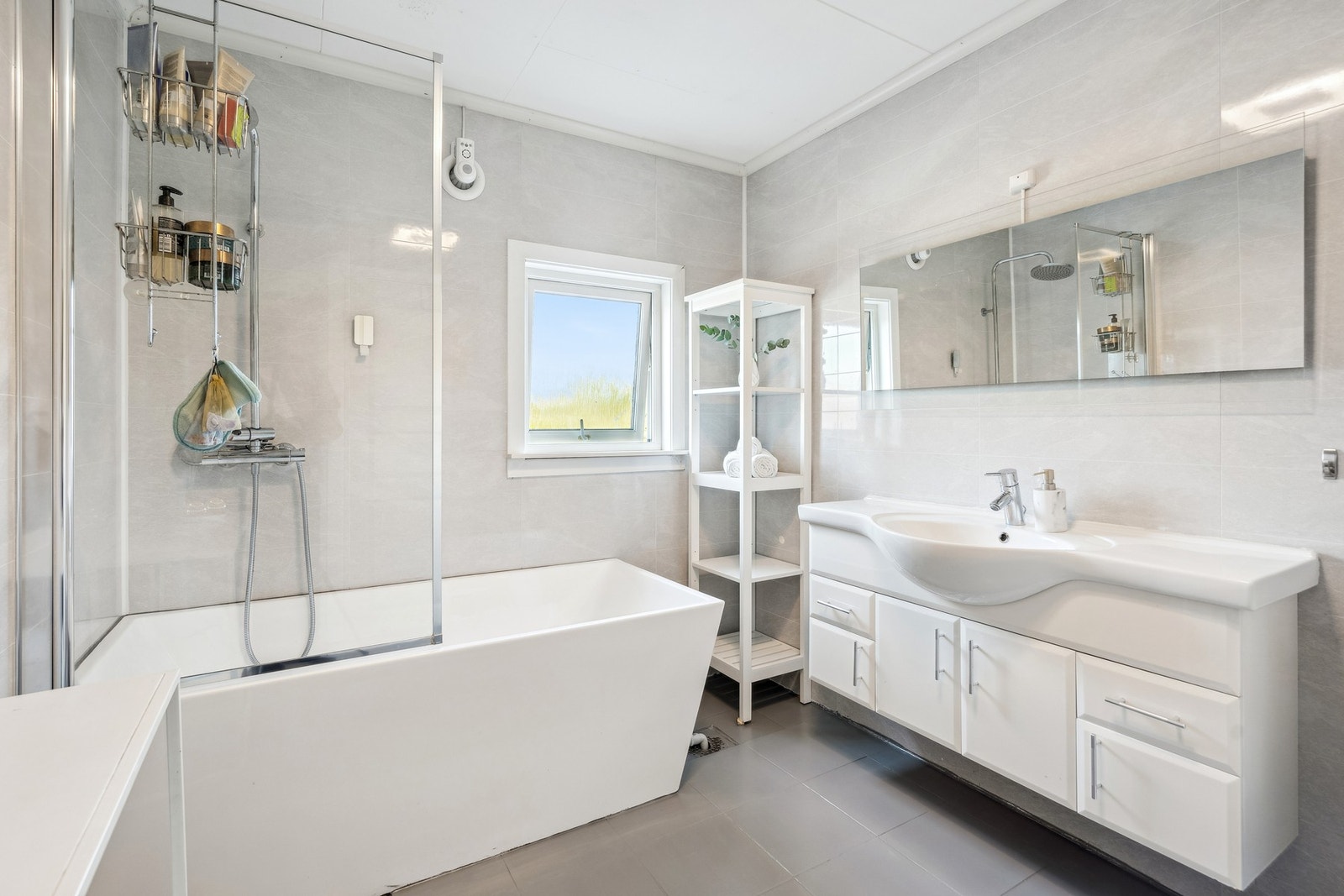 Badet er lyst og av fin størrelse. Galleribilde