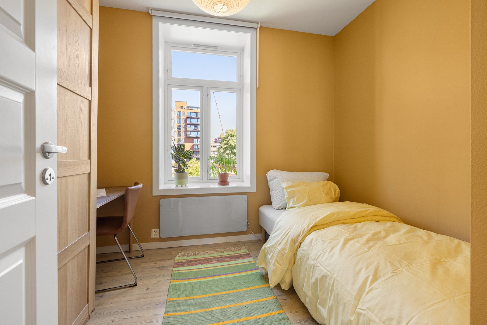 Soverom 2 egner seg utmerket som barnerom, gjesterom eller hjemmekontor - alt etter behov. Galleribilde