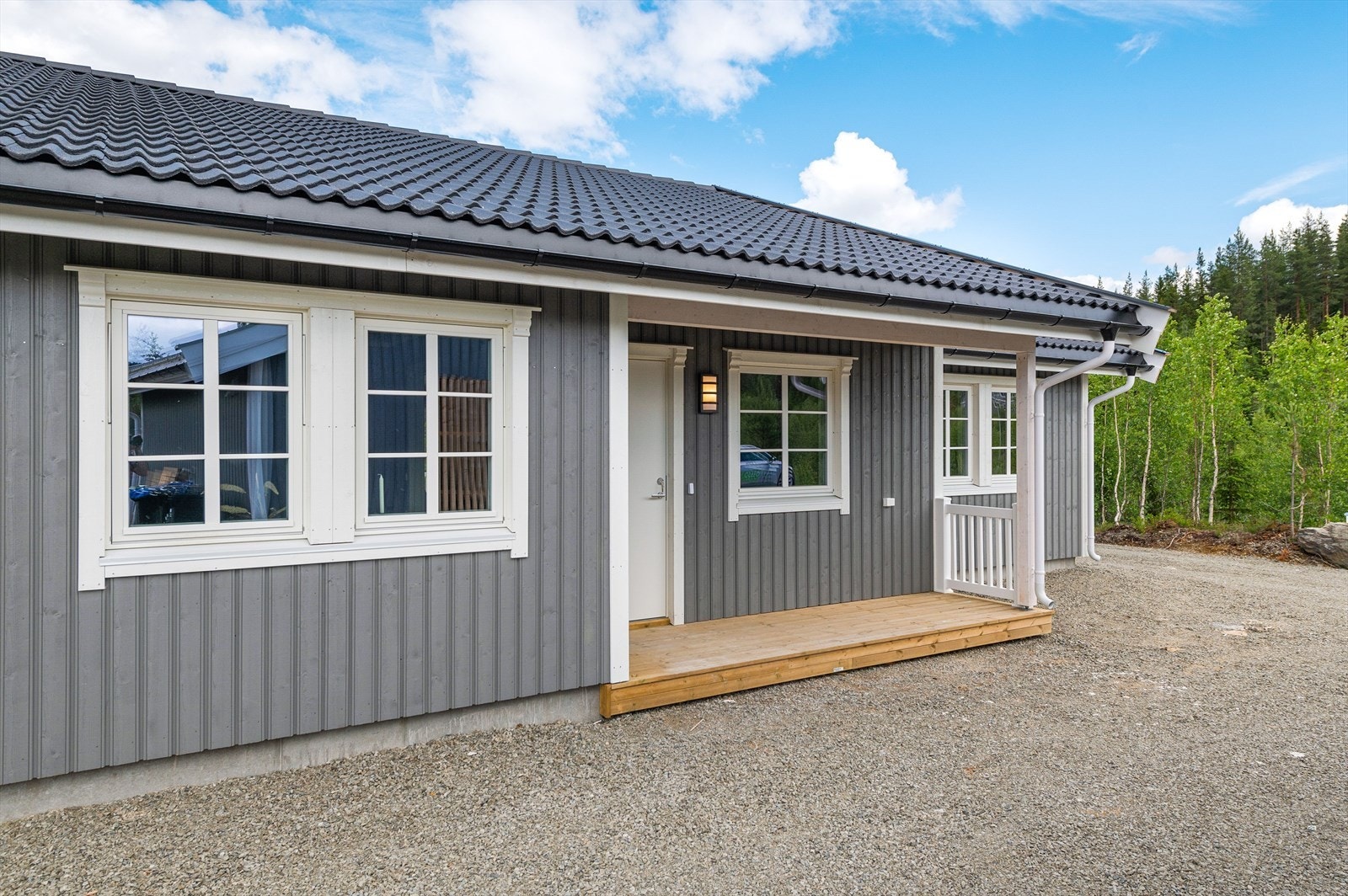 Boligen har fått toppkarakter uten anmerkninger på tilstandsgrad og er klar til å ønskes velkommen av nye eiere. Galleribilde