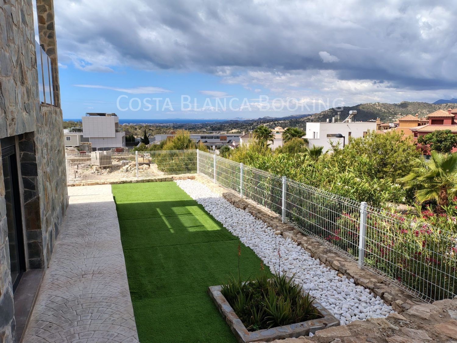 Magnificent home with sea views and private pool in Finestrat Galleribilde