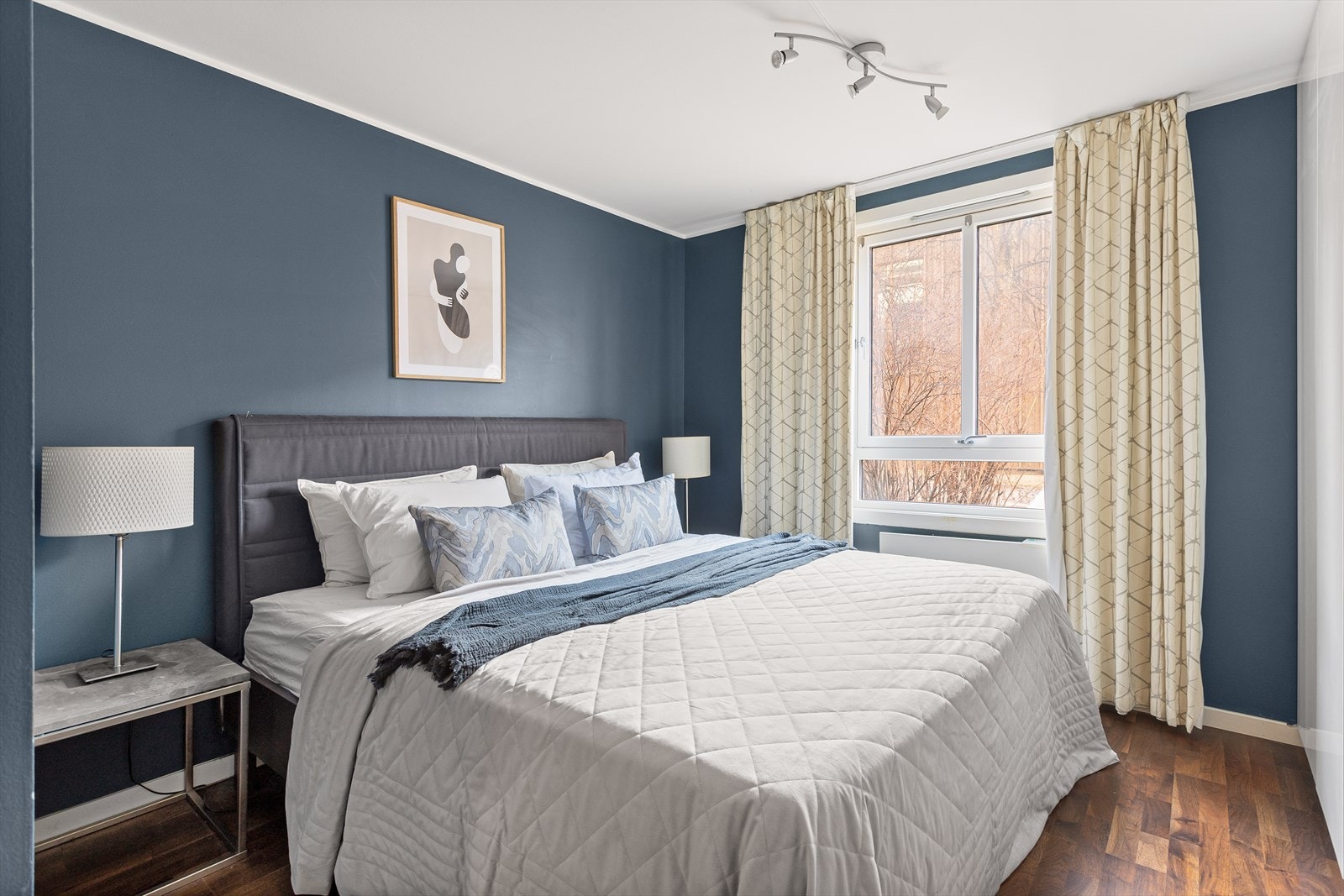 Romslig hovedsoverom. Galleribilde