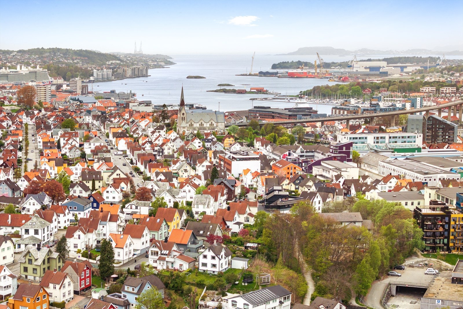 Svært sentral beliggenhet med kort gangavstand til Stavanger sentrum og gode kollektivforbindelser like ved. Galleribilde