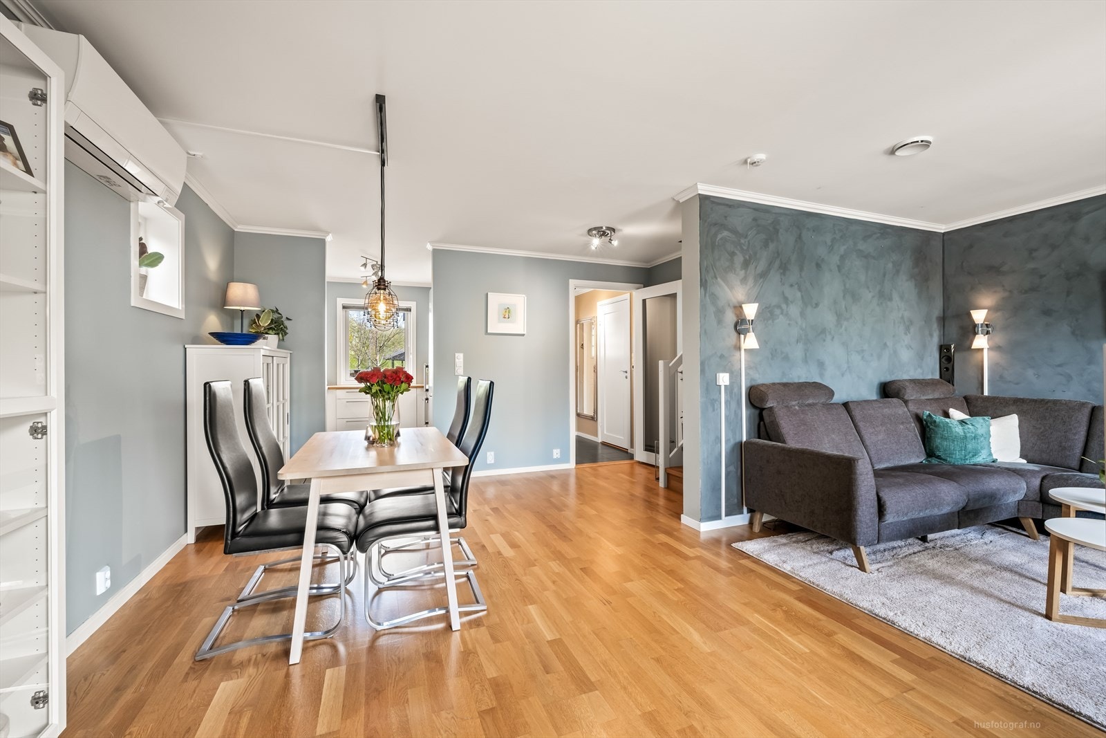 God spiseplass. Galleribilde