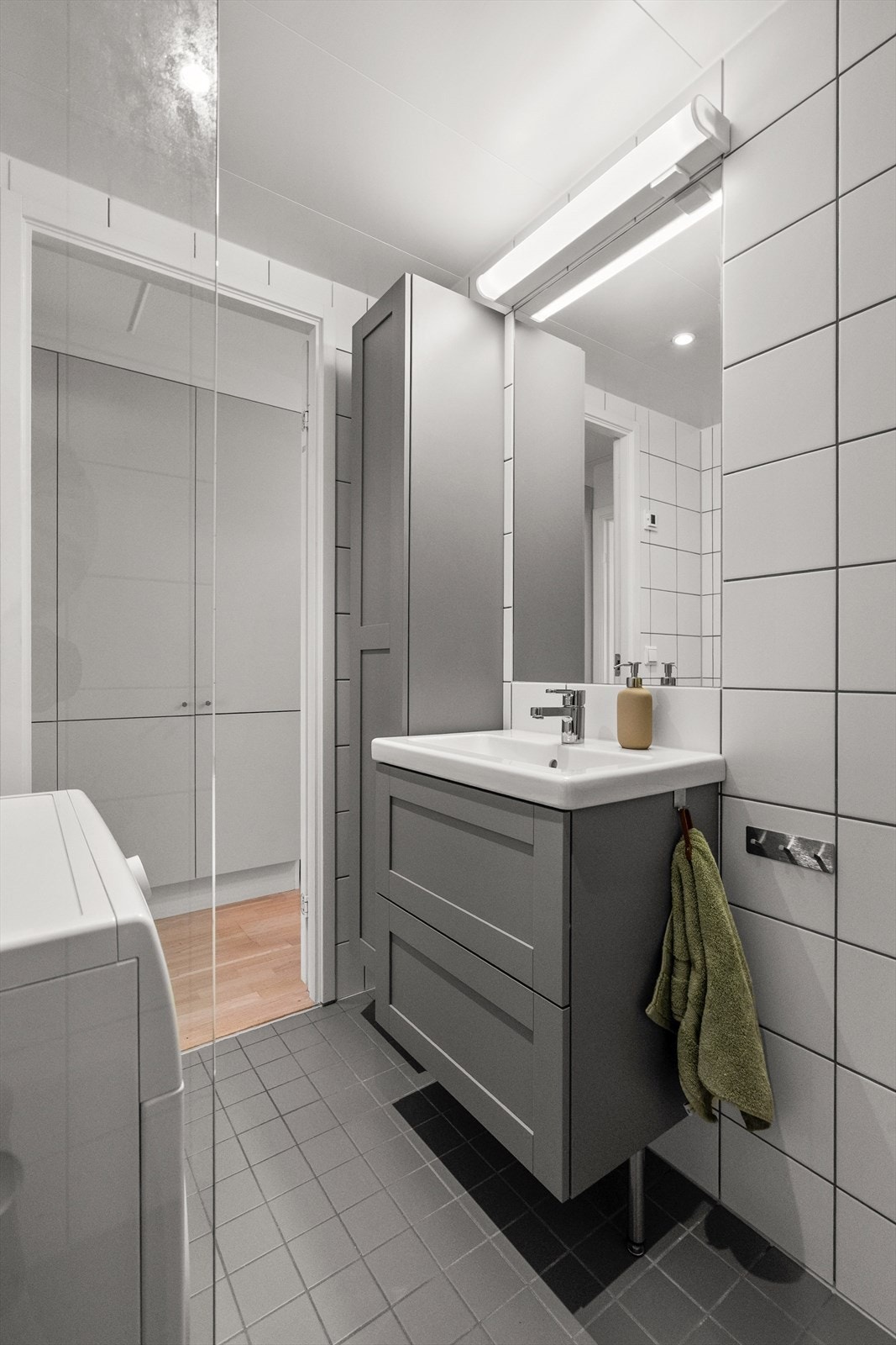 Opplegg for vaskemaskin. Galleribilde