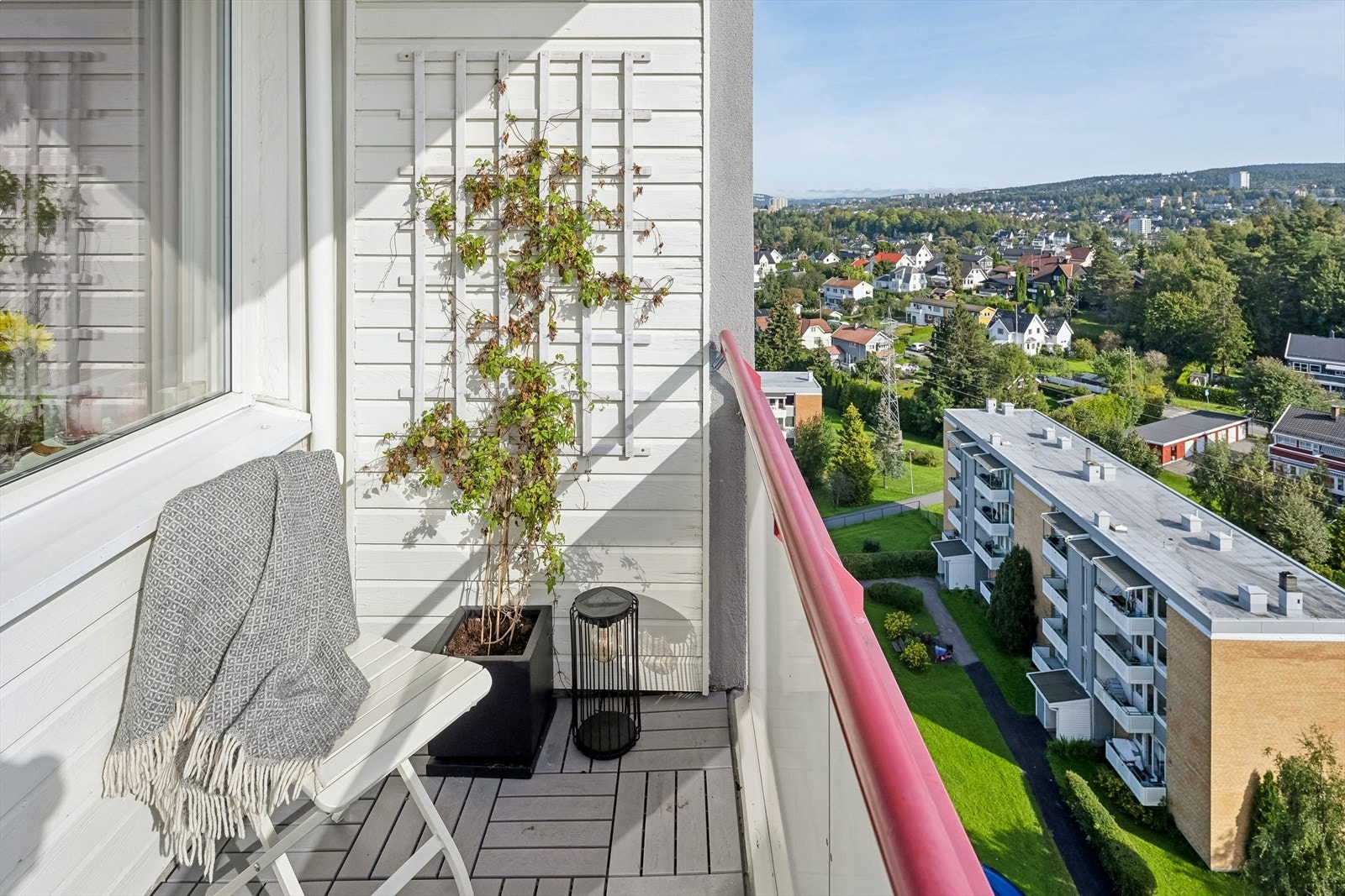 Leiligheten har en solrik balkong på 3 kvm. Galleribilde