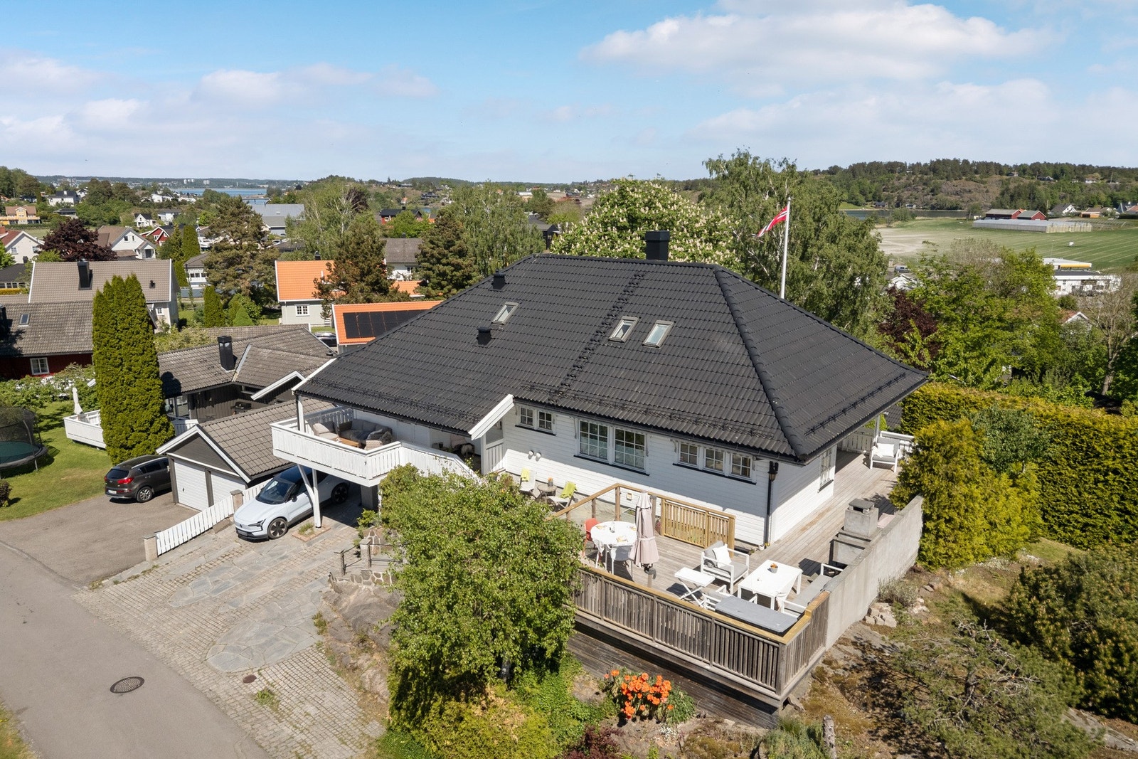 Denne flotte eneboligen har noe for hele familien Galleribilde