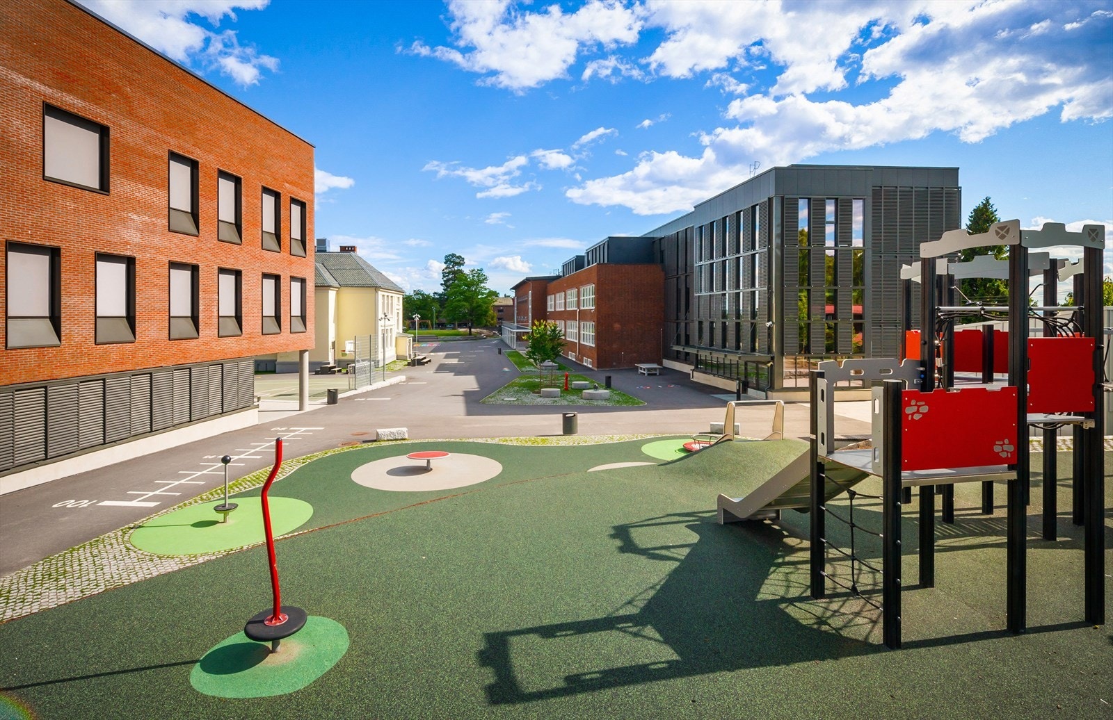 Slemdal skole Galleribilde