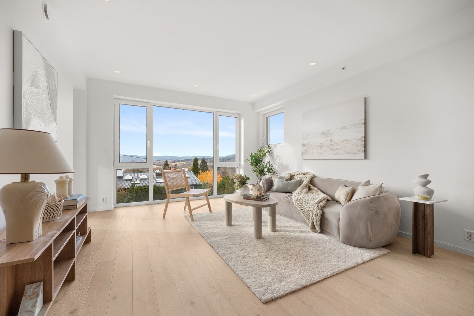 Velkommen til Aslaug Vaas veg 1 D, presentert av eiendomsmegler Edvard Chapsang ved EIE eiendomsmegling avdeling Sandvika. Galleribilde