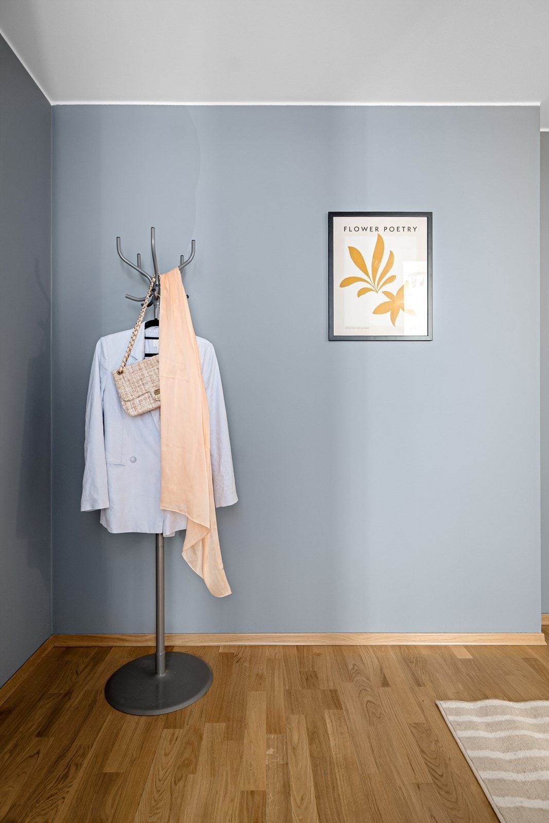 Det er mulig å sette inn flere garderobeskap om man ønsker dette. Galleribilde