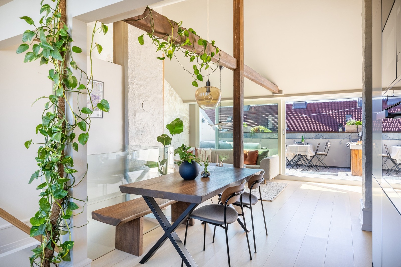 Unik topp- og endeleilighet over 2 etasjer (4. og 5. etasje). Galleribilde