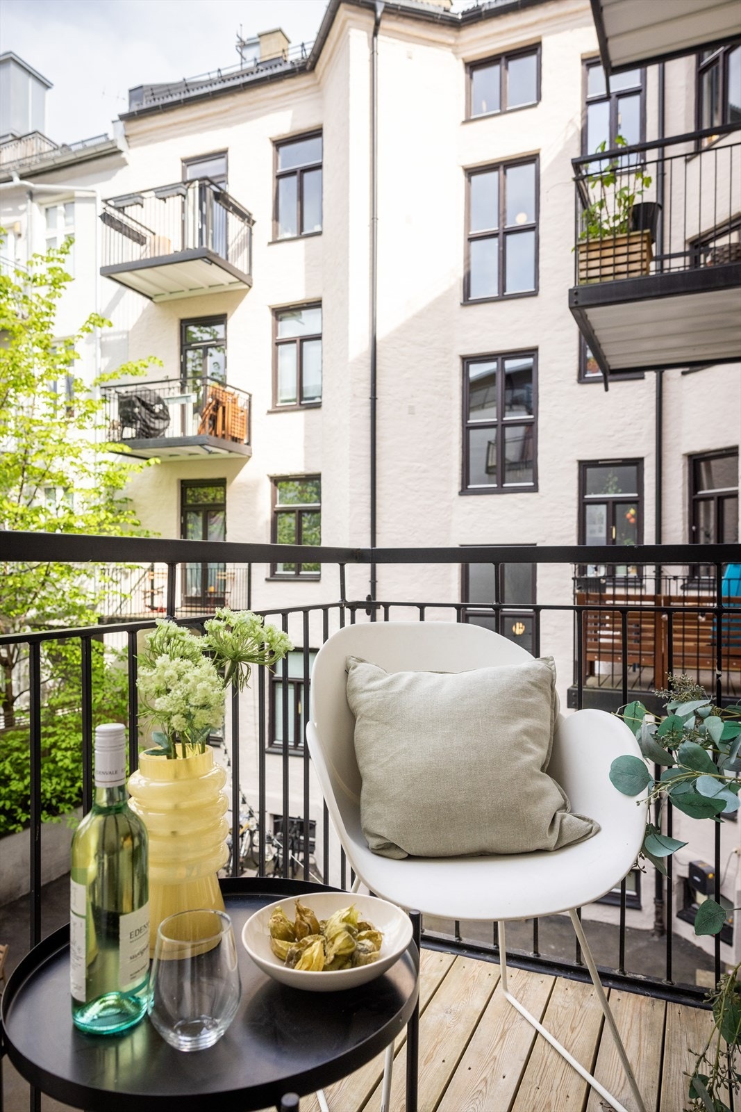 - Plass til utemøblement - Galleribilde