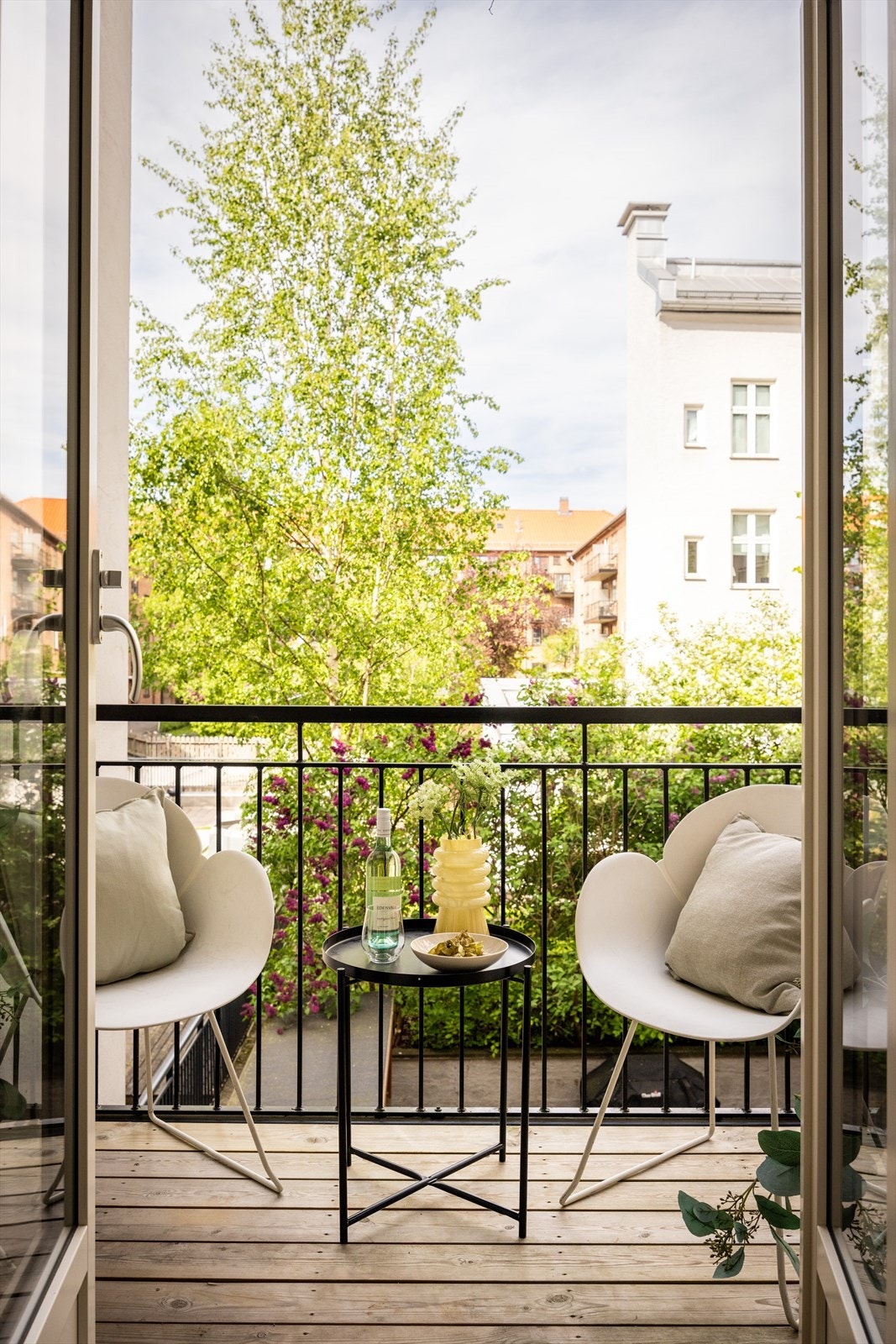 - Nordvendt balkong fra 2017 på ca. 3 kvm - Galleribilde