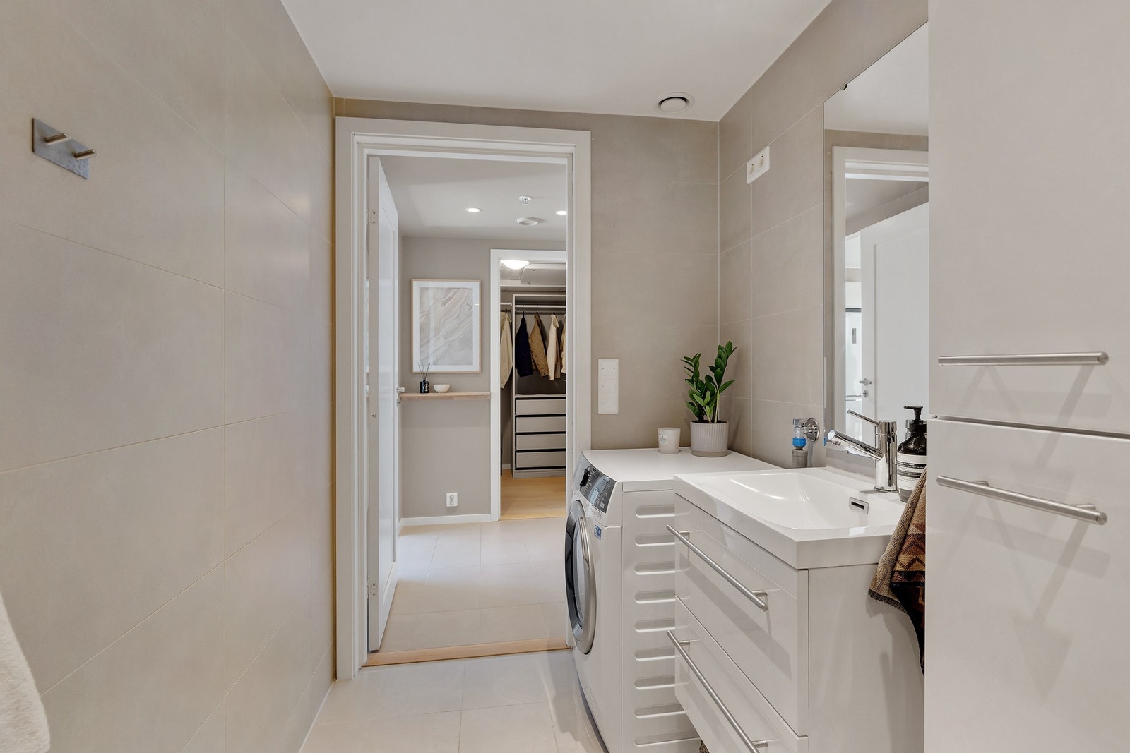 Det er opplegg for vaskemaskin. Galleribilde