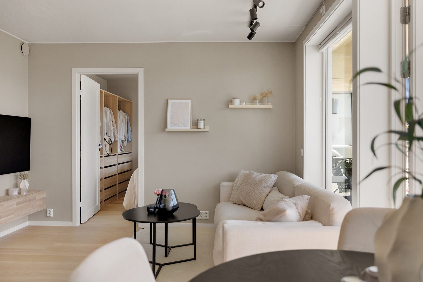 Leiligheten er nymalt i 2024. Galleribilde